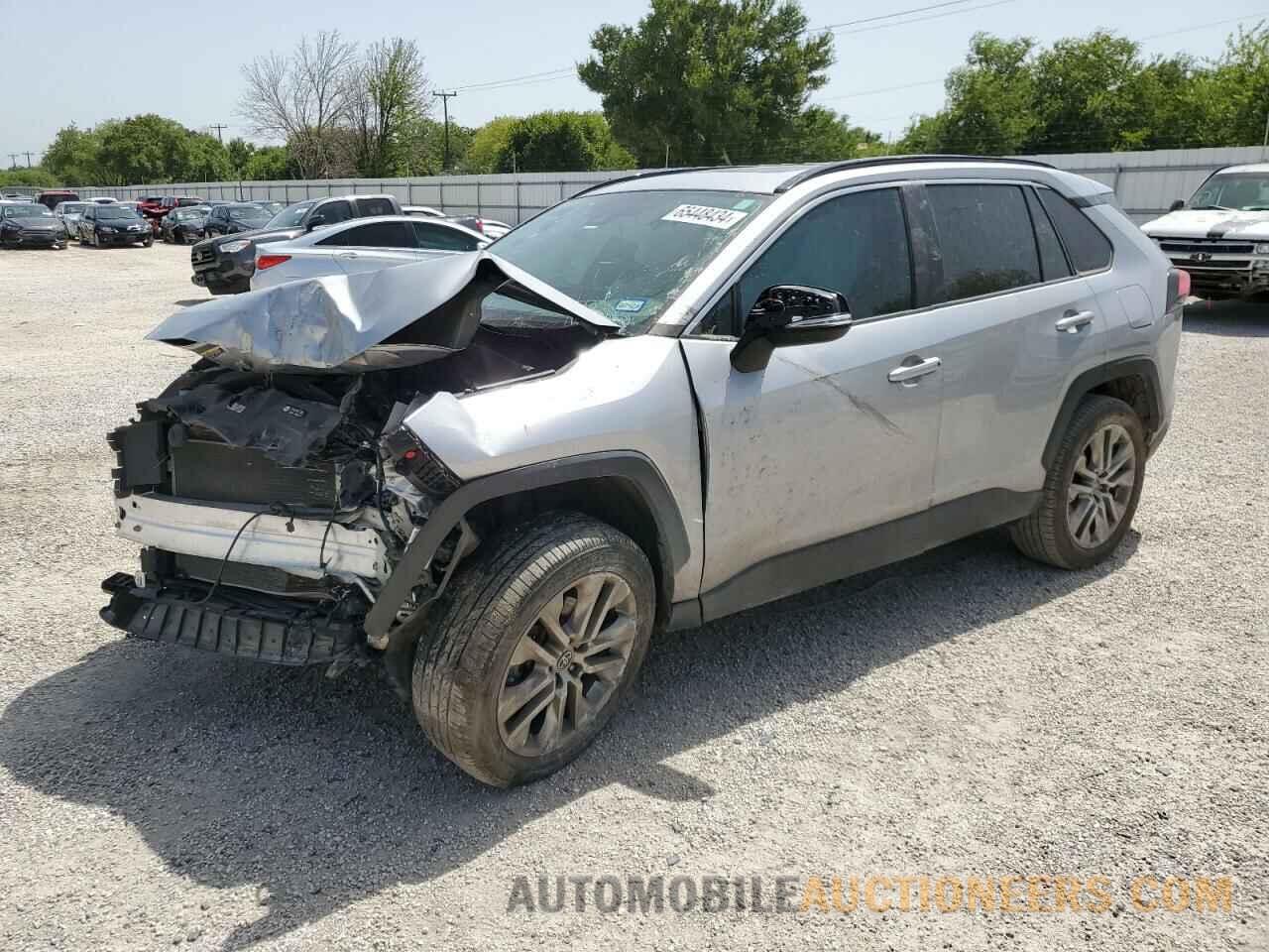 2T3A1RFV7NC272185 TOYOTA RAV4 2022