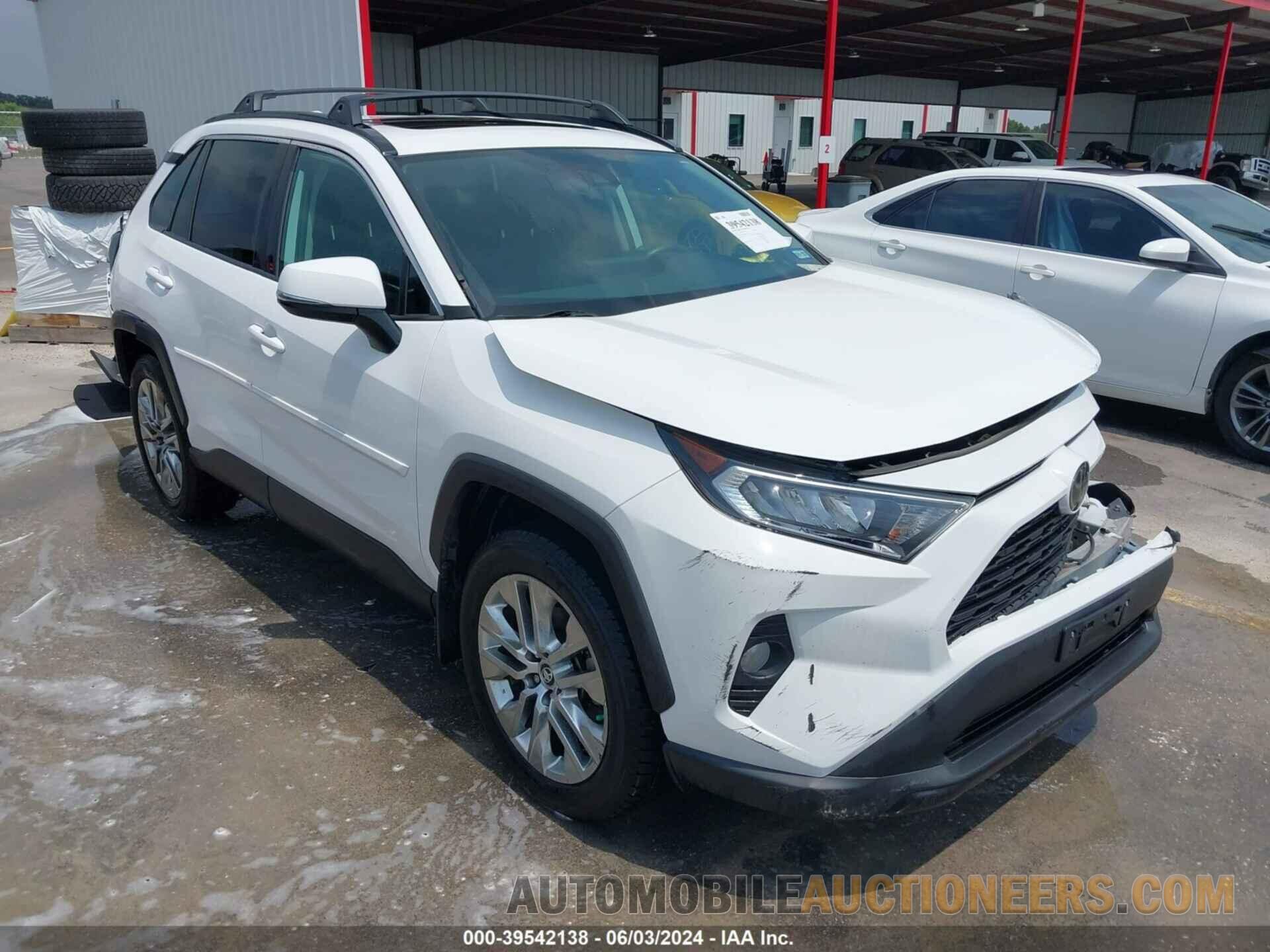 2T3A1RFV8KC013118 TOYOTA RAV4 2019