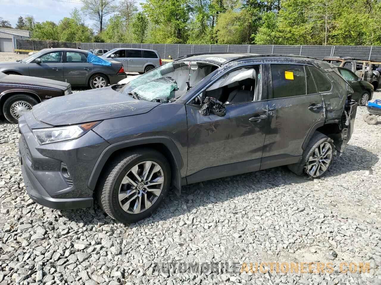 2T3A1RFV8MC188214 TOYOTA RAV4 2021