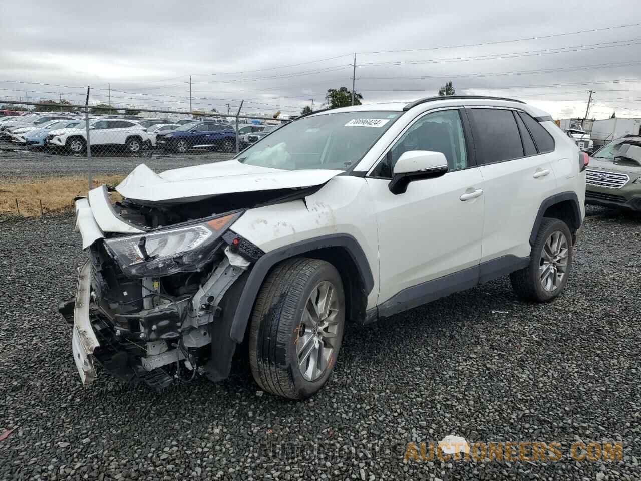 2T3A1RFV8MW180919 TOYOTA RAV4 2021