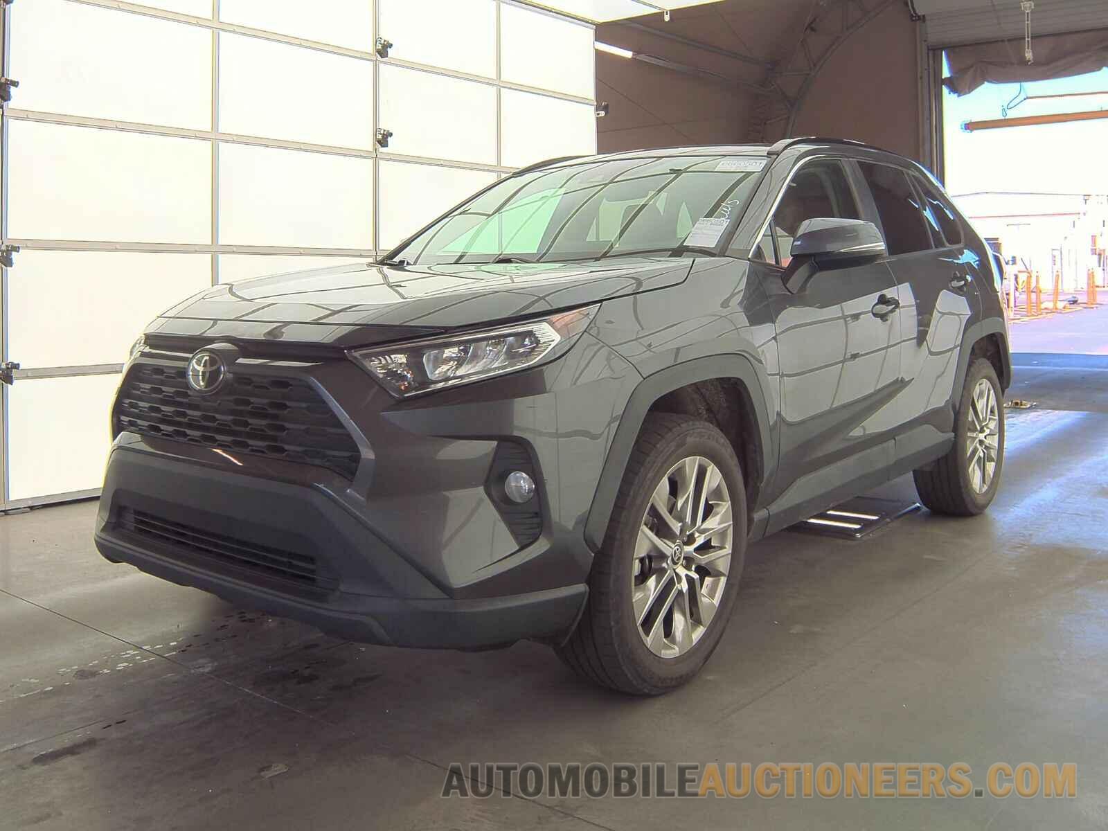 2T3A1RFV8MW205012 Toyota RAV4 2021