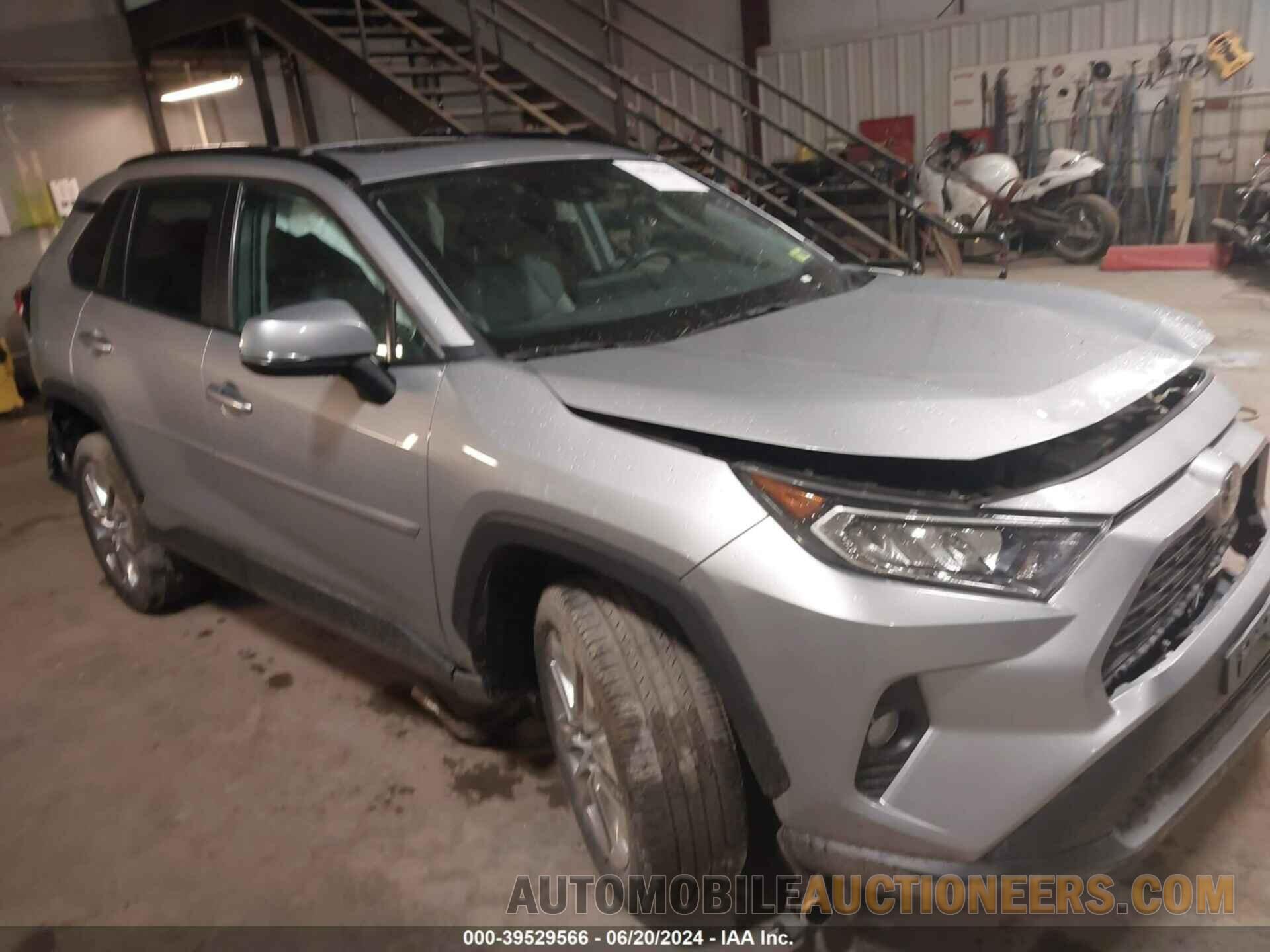 2T3A1RFV8MW239418 TOYOTA RAV4 2021