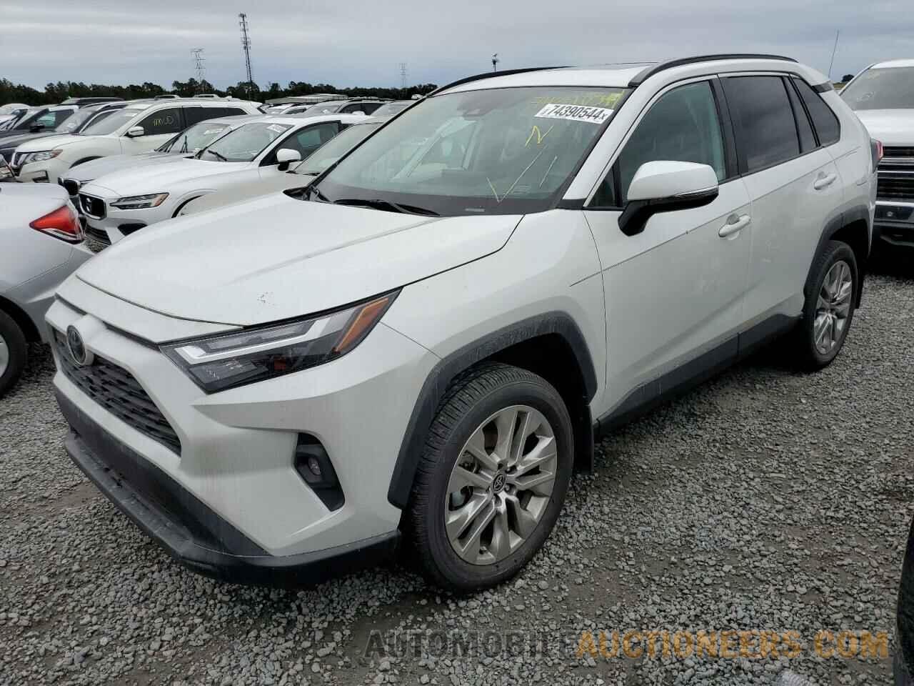 2T3A1RFV8RW413575 TOYOTA RAV4 2024