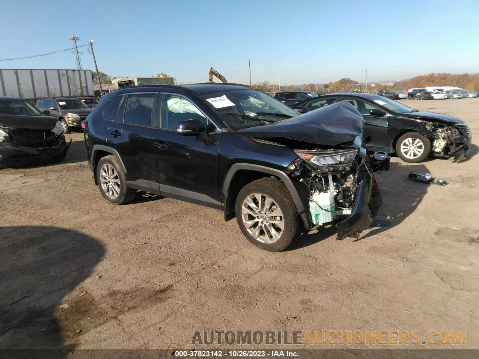 2T3A1RFV9LW137575 TOYOTA RAV4 2020