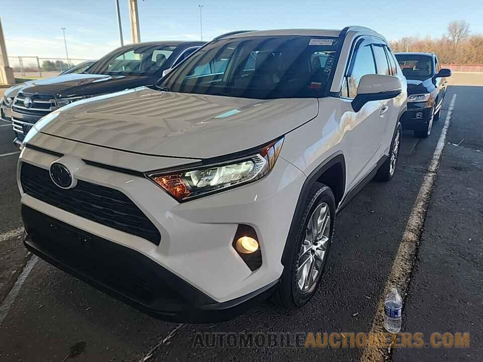 2T3A1RFVXKW003608 Toyota RAV4 2019