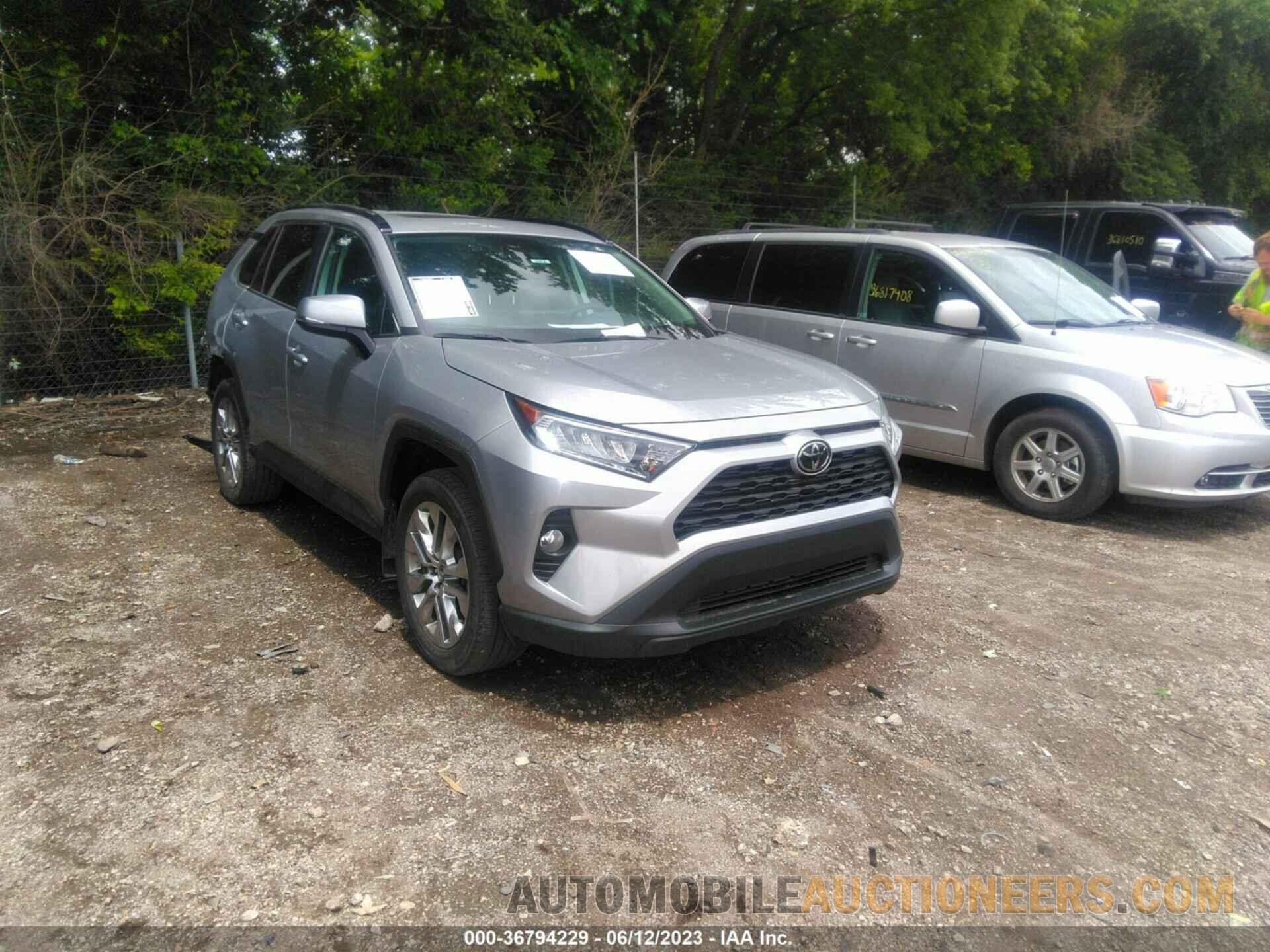 2T3A1RFVXLW138928 TOYOTA RAV4 2020