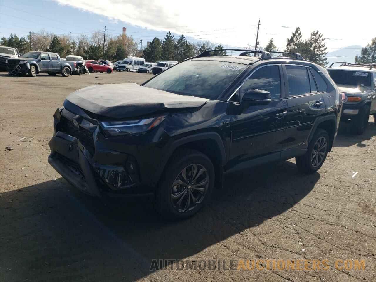 2T3B6RFV3RW050883 TOYOTA RAV4 2024