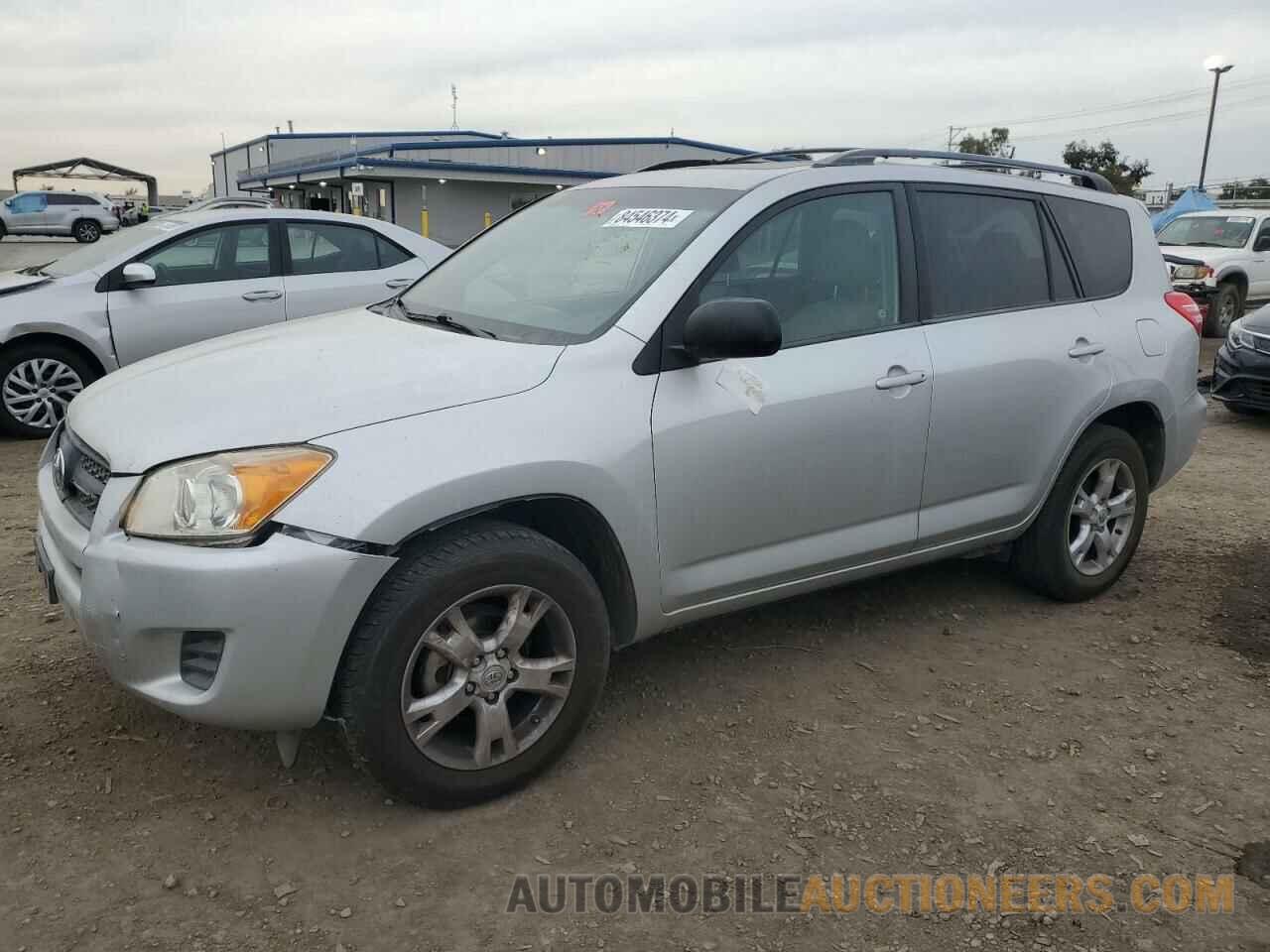 2T3BF4DV3CW212749 TOYOTA RAV4 2012