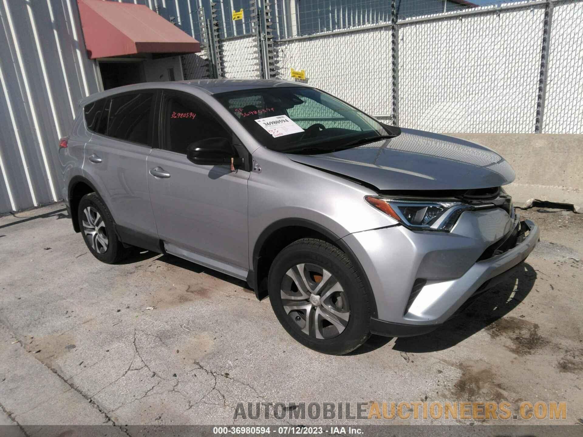 2T3BFREV0HW680585 TOYOTA RAV4 2017