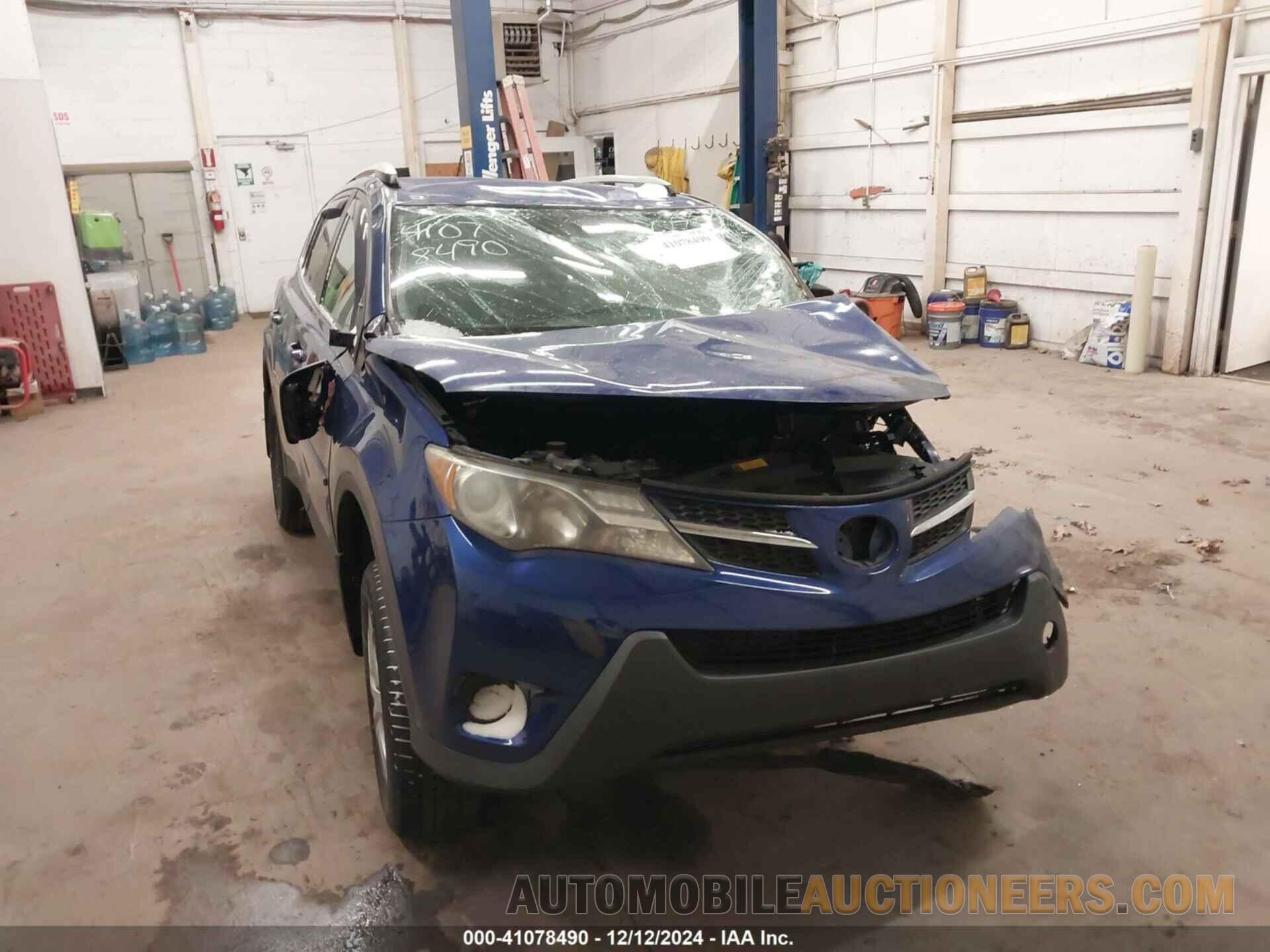 2T3BFREV1FW363444 TOYOTA RAV4 2015