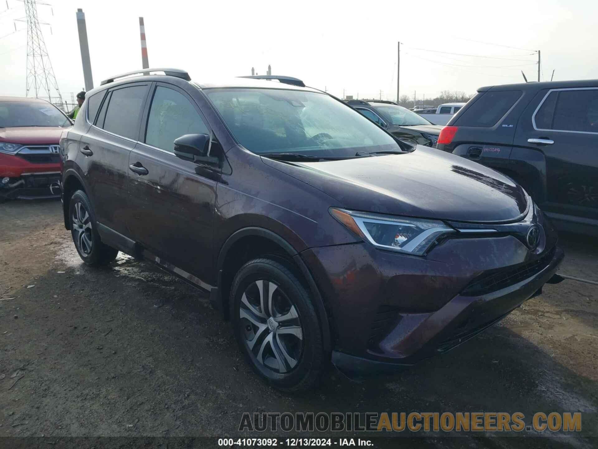 2T3BFREV1HW557930 TOYOTA RAV4 2017