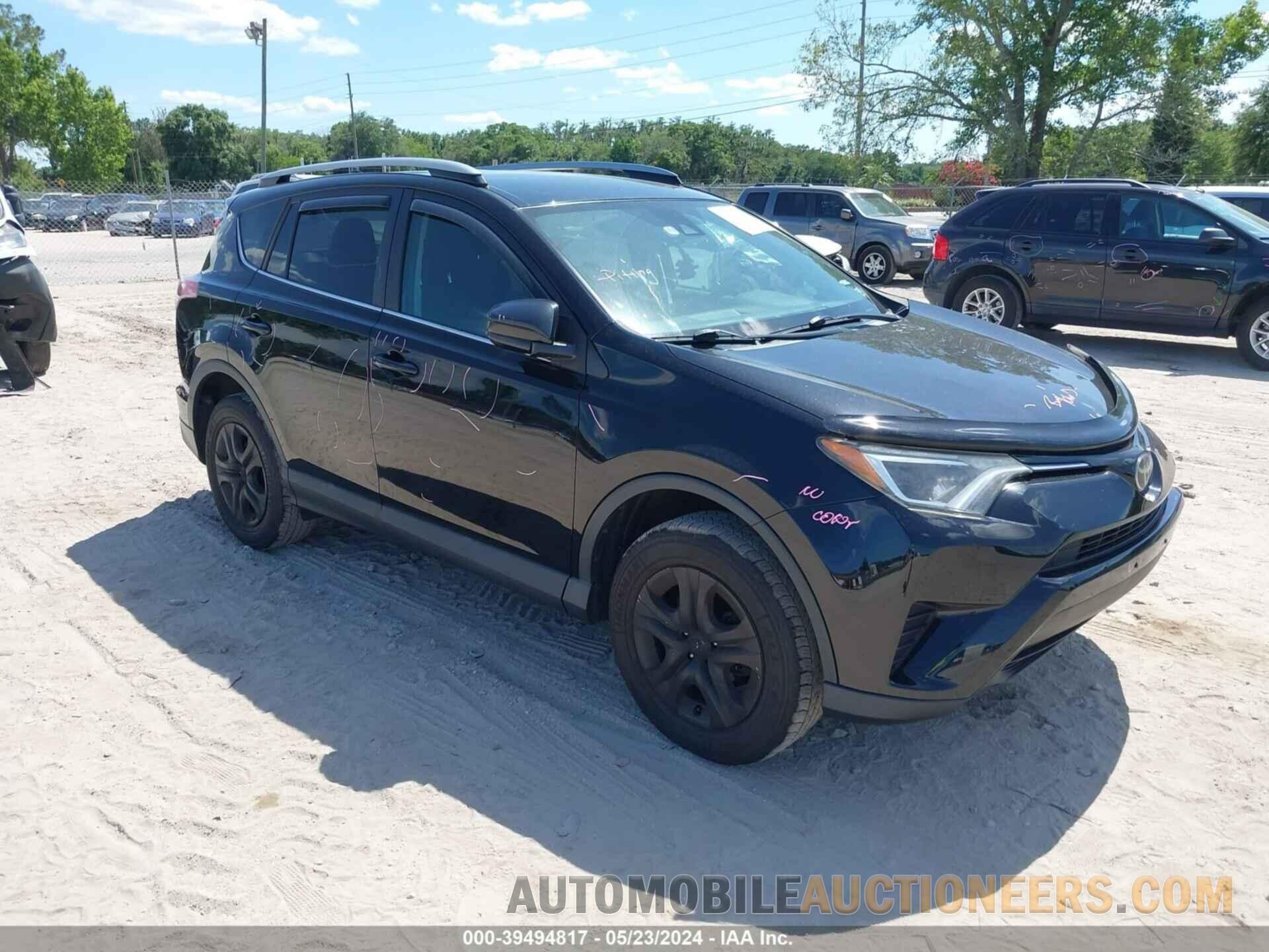 2T3BFREV1HW692227 TOYOTA RAV4 2017