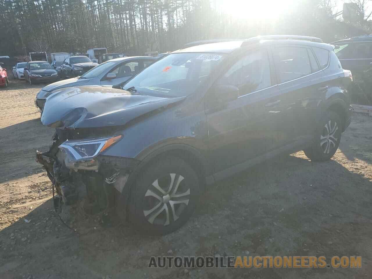 2T3BFREV1JW695988 TOYOTA RAV4 2018