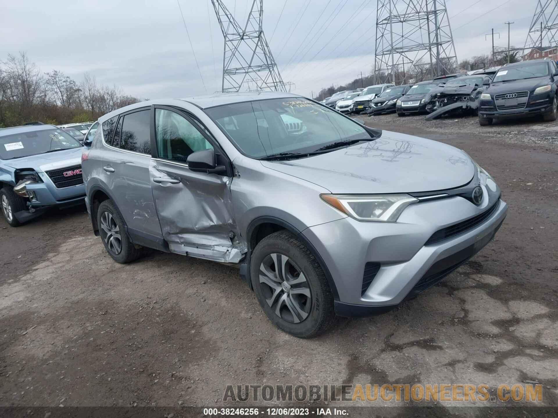 2T3BFREV1JW729444 TOYOTA RAV4 2018