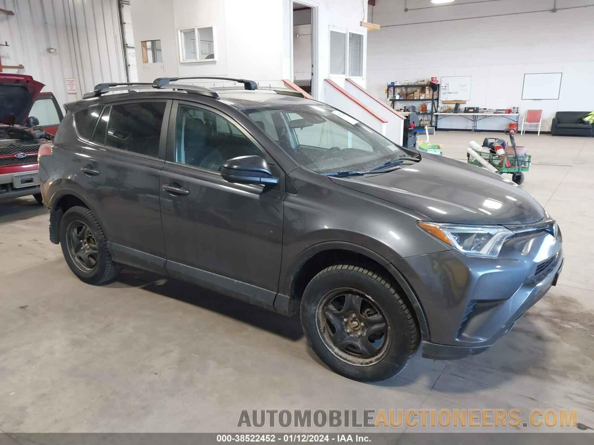 2T3BFREV2JW857918 TOYOTA RAV4 2018