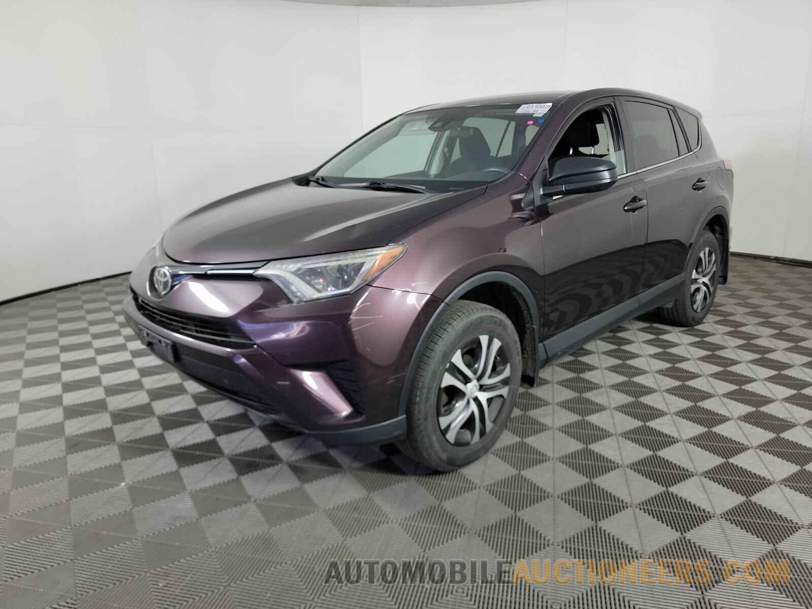 2T3BFREV3HW688776 Toyota RAV4 2017