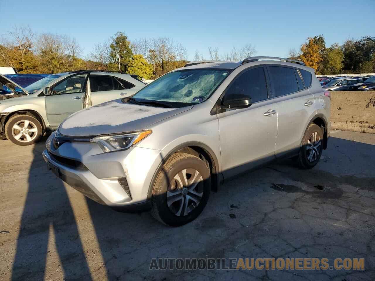 2T3BFREV3JW711589 TOYOTA RAV4 2018