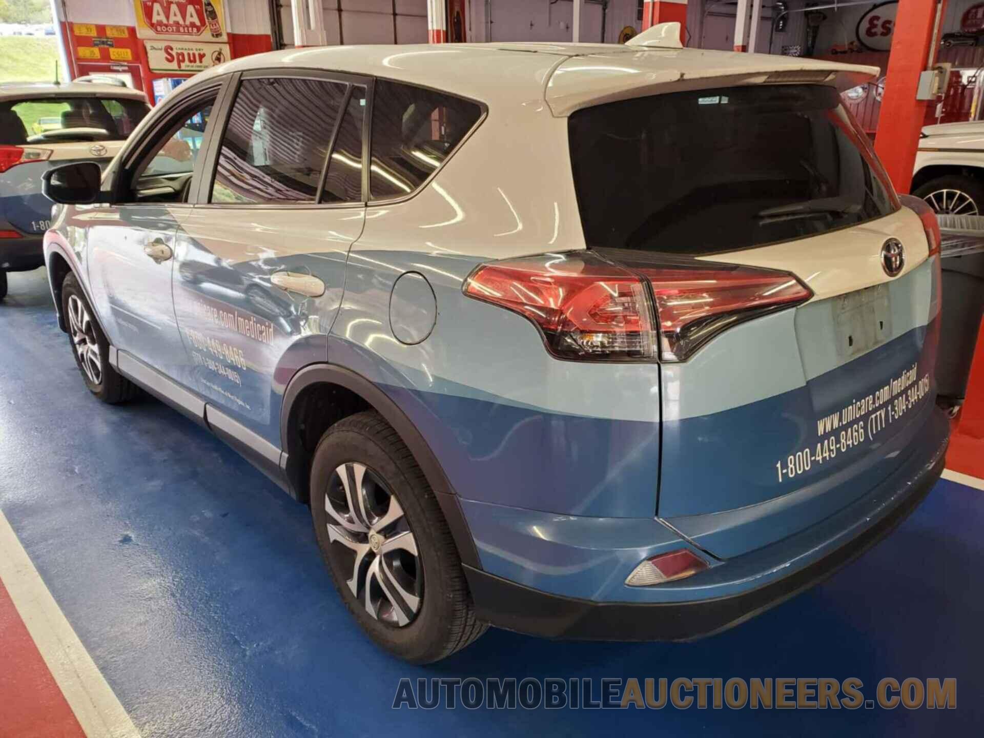 2T3BFREV3JW719837 TOYOTA RAV4 2018