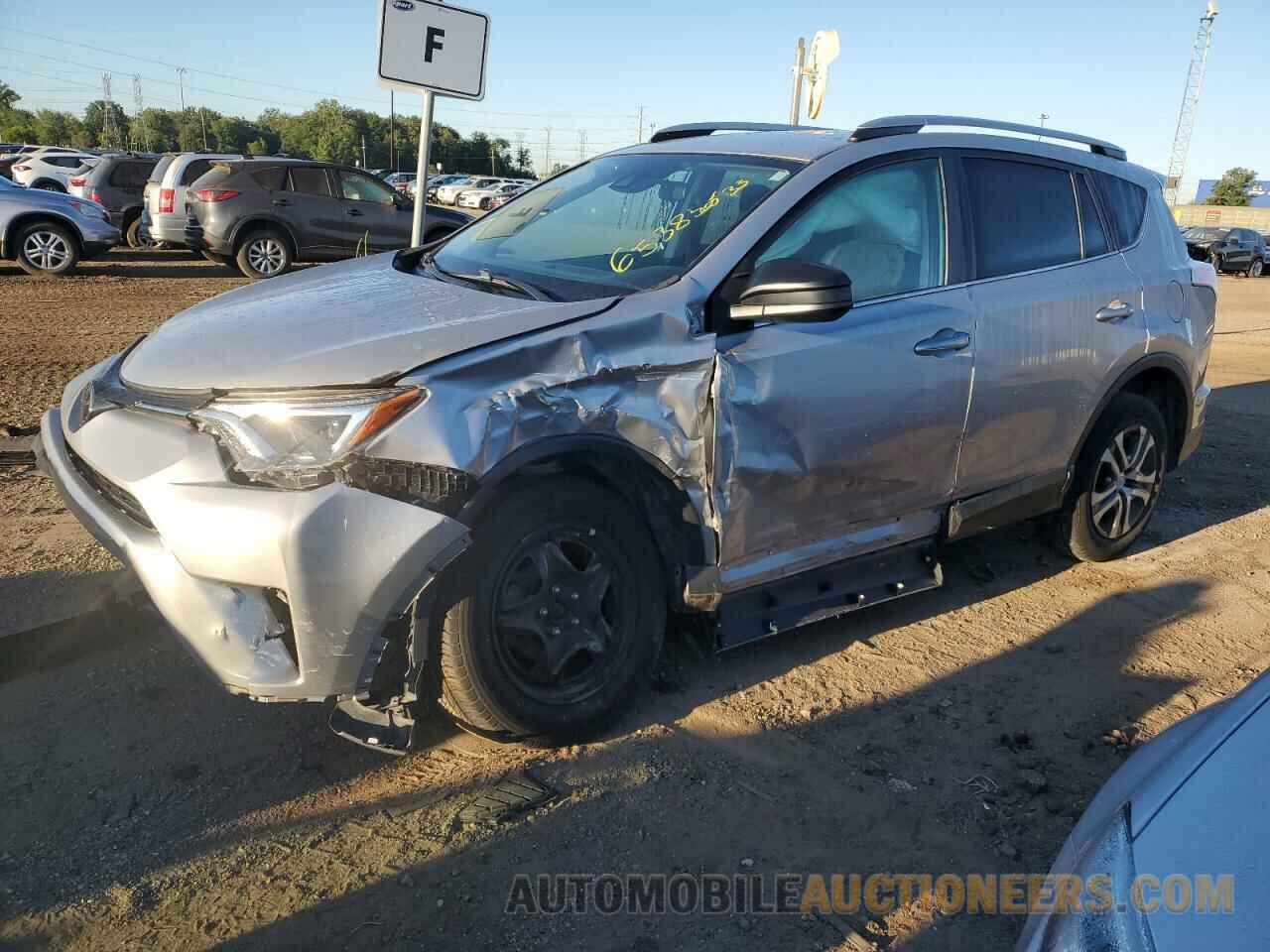 2T3BFREV4HW579663 TOYOTA RAV4 2017