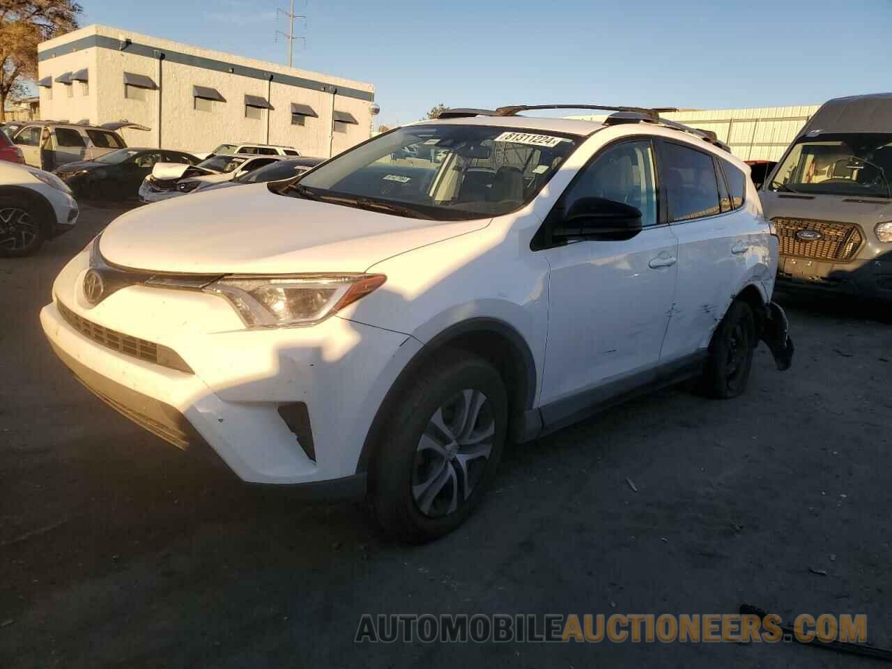 2T3BFREV5JW744755 TOYOTA RAV4 2018