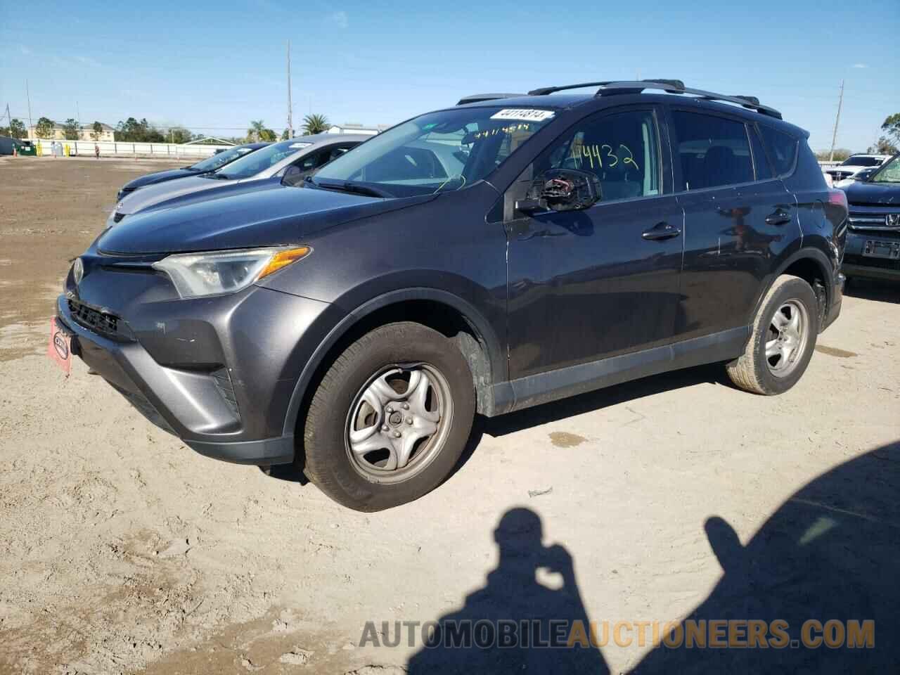 2T3BFREV6HW618253 TOYOTA RAV4 2017