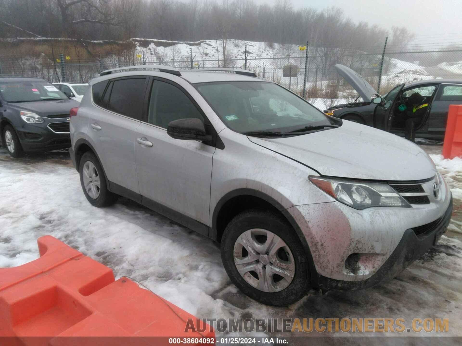 2T3BFREV7FW318346 TOYOTA RAV4 2015