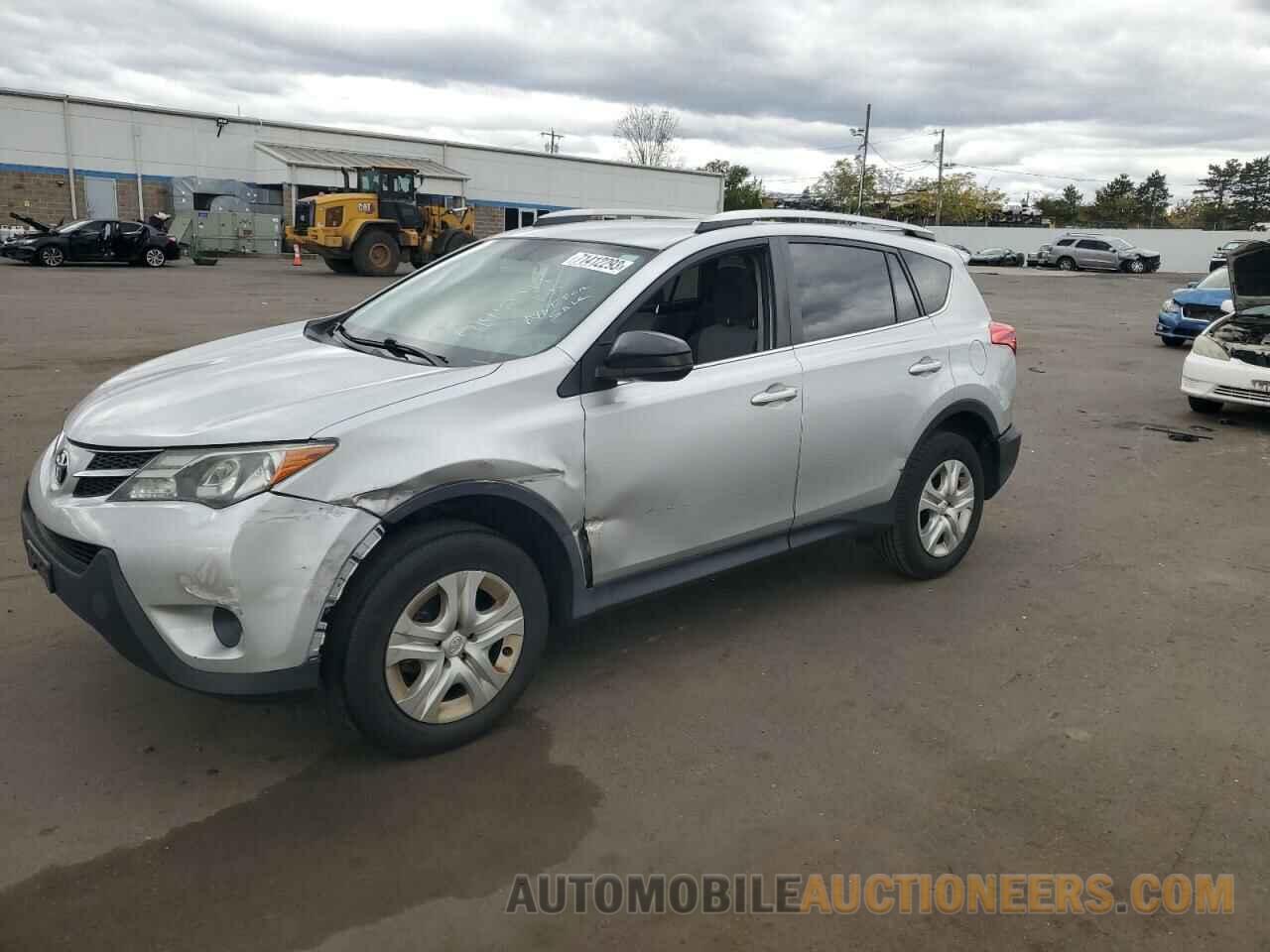 2T3BFREV7FW352335 TOYOTA RAV4 2015