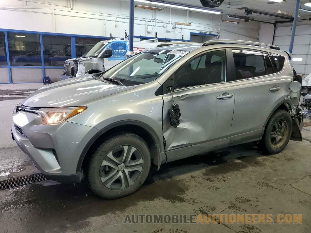 2T3BFREV7JW780141 TOYOTA RAV4 2018