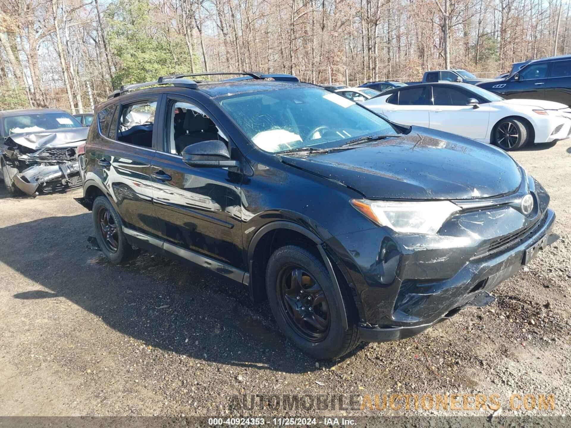 2T3BFREV8HW671360 TOYOTA RAV4 2017