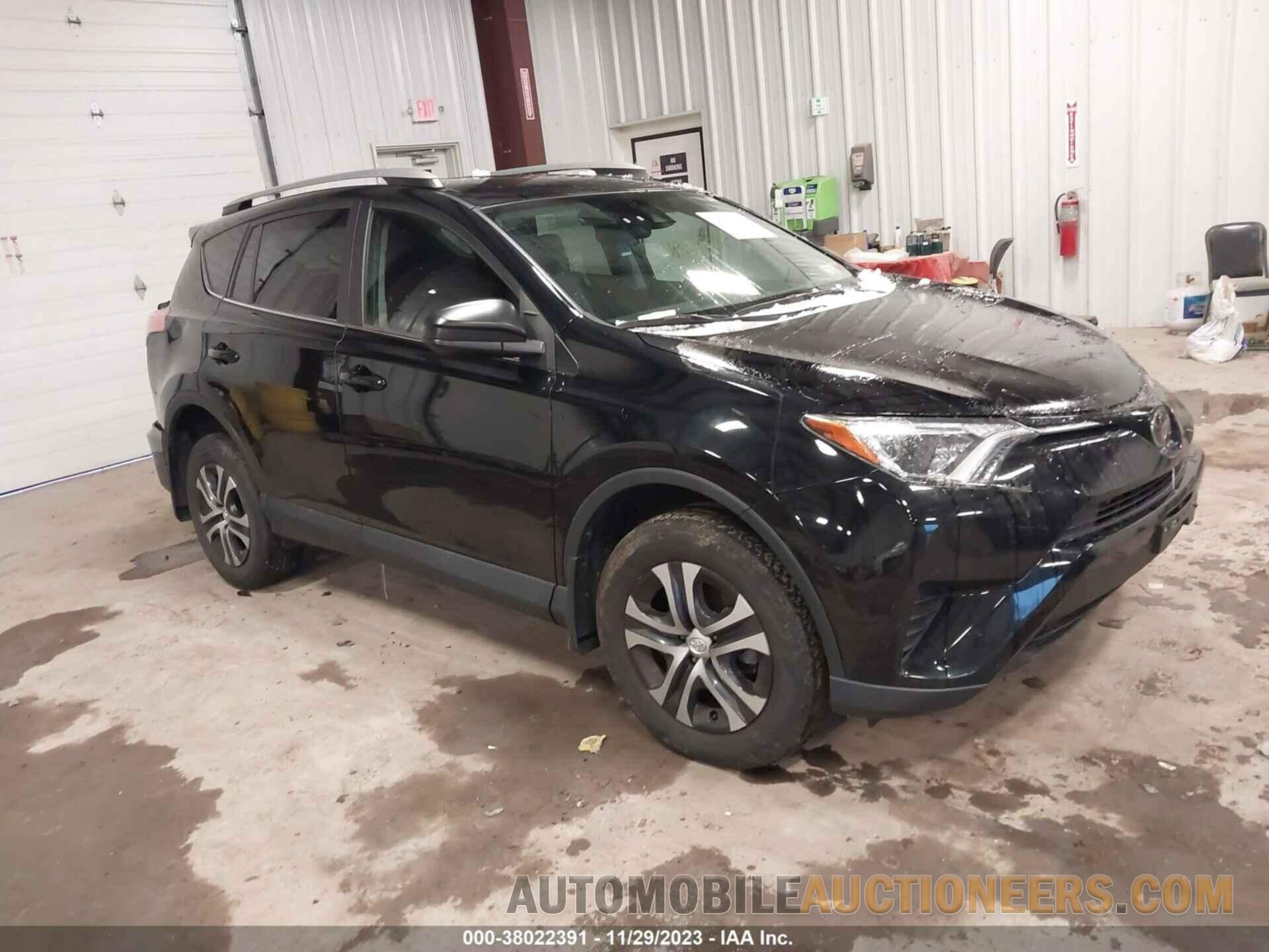 2T3BFREV8JW775272 TOYOTA RAV4 2018