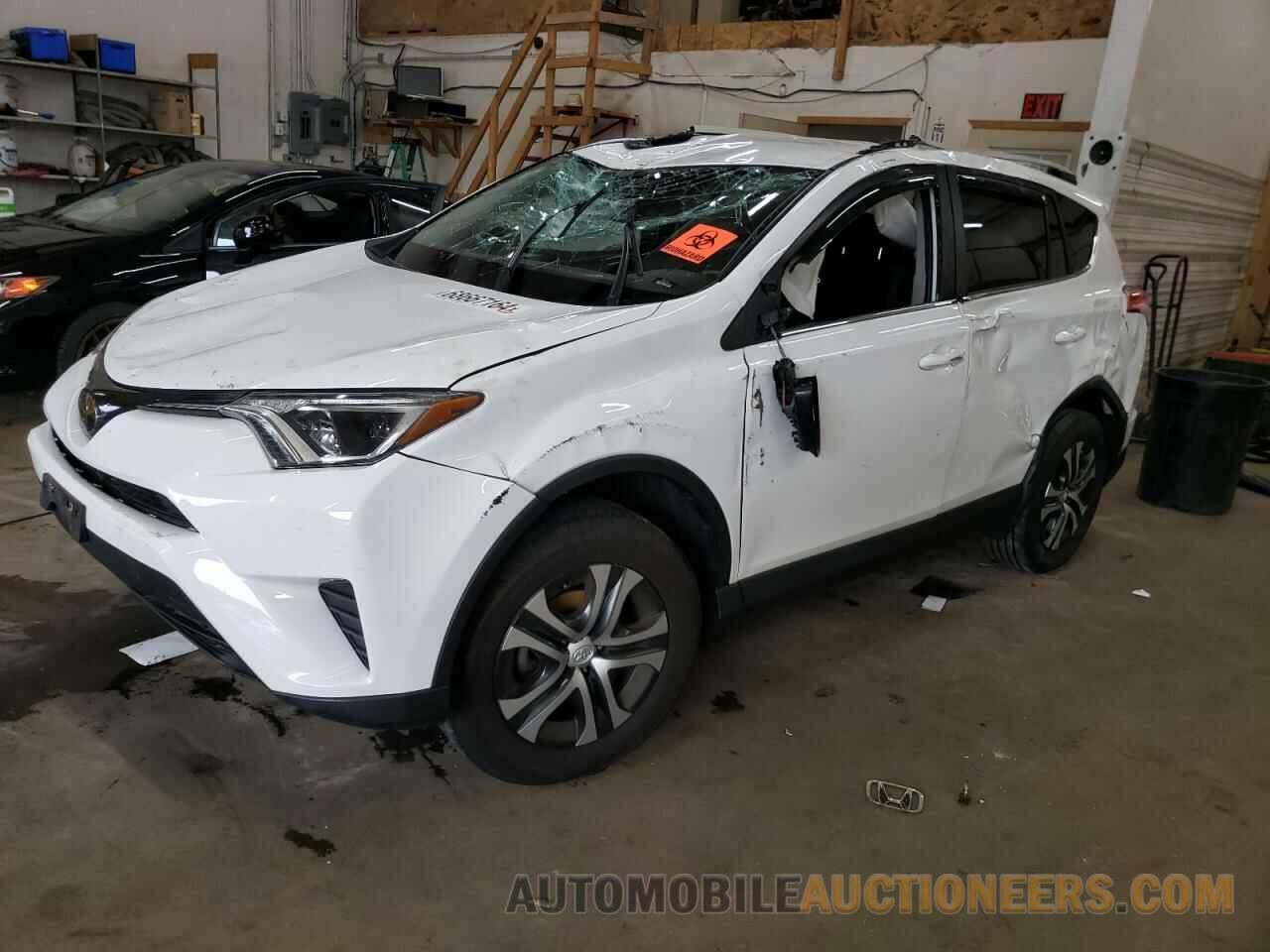 2T3BFREV8JW777247 TOYOTA RAV4 2018