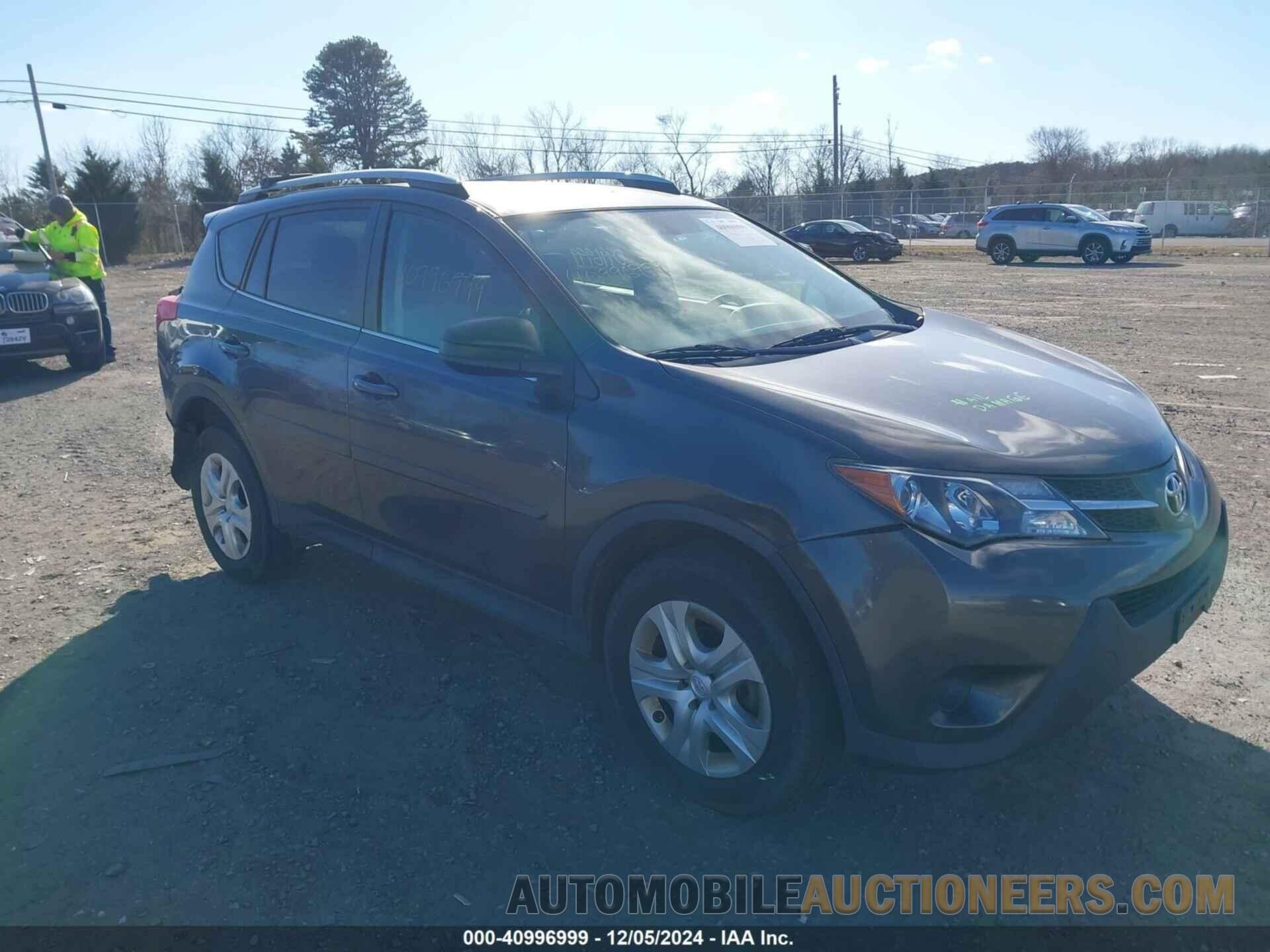 2T3BFREV9FW250504 TOYOTA RAV4 2015