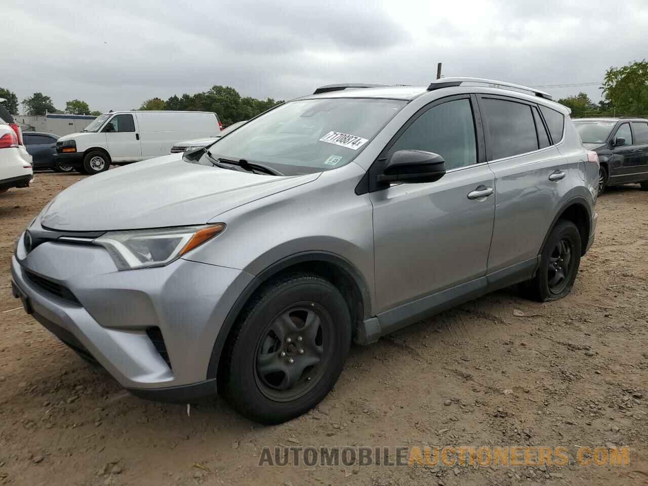 2T3BFREVXJW727062 TOYOTA RAV4 2018