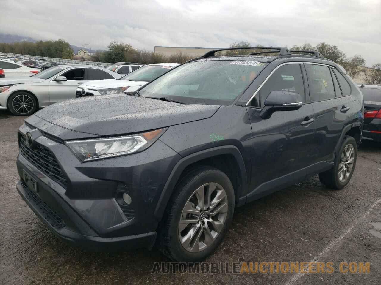 2T3C1RFV0KC004180 TOYOTA RAV4 2019