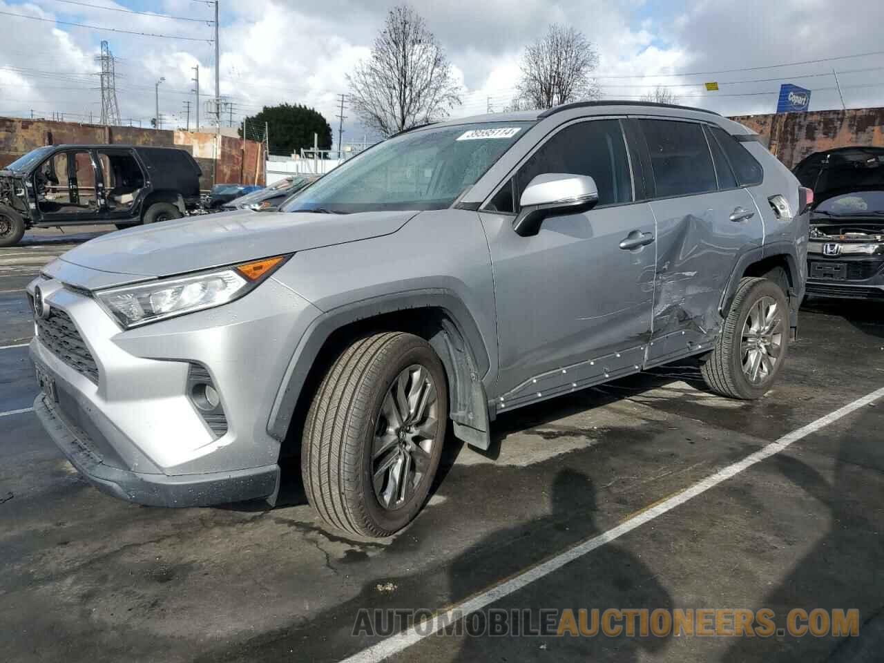 2T3C1RFV0KC021030 TOYOTA RAV4 2019