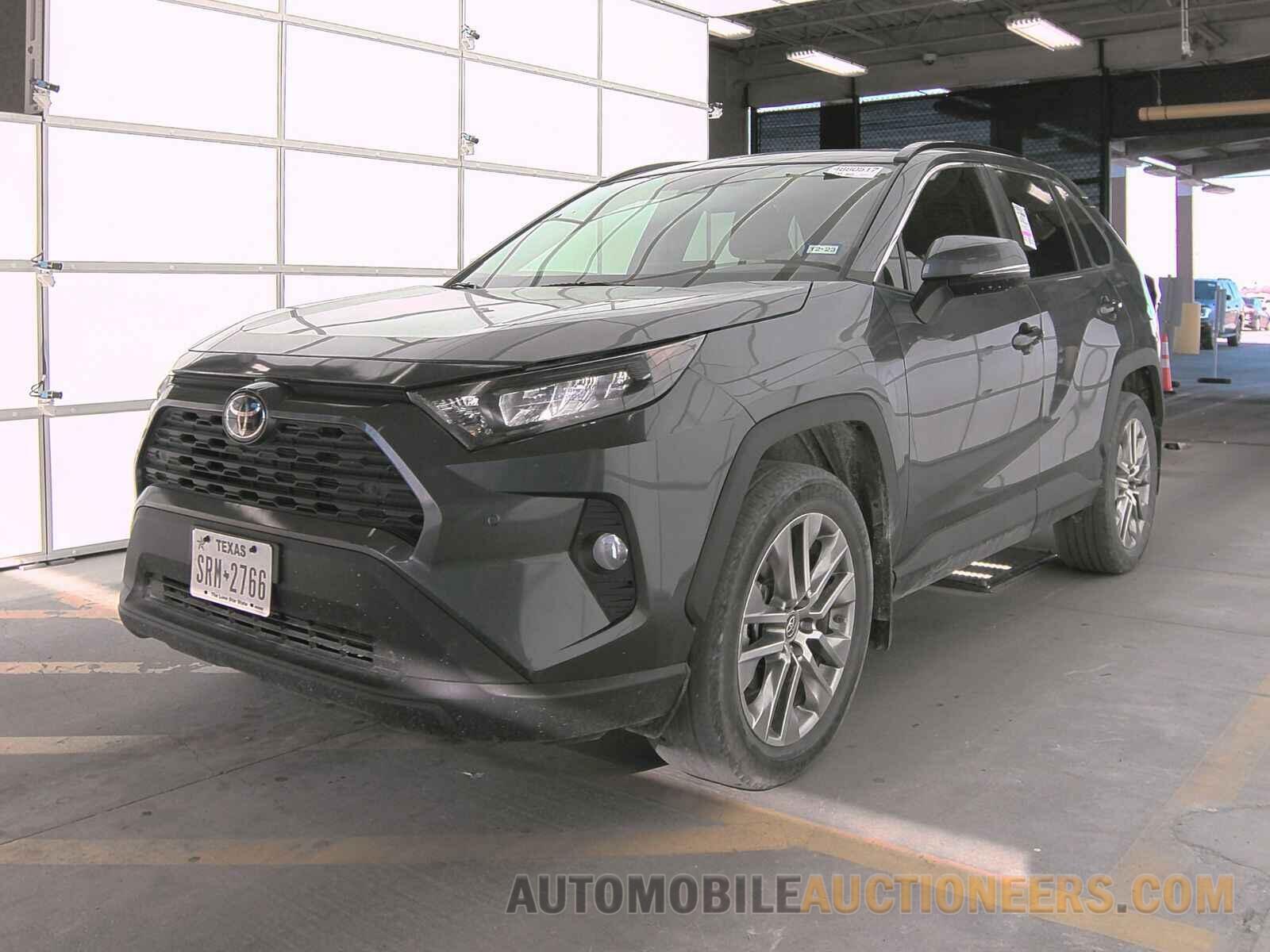 2T3C1RFV0KW054561 Toyota RAV4 2019