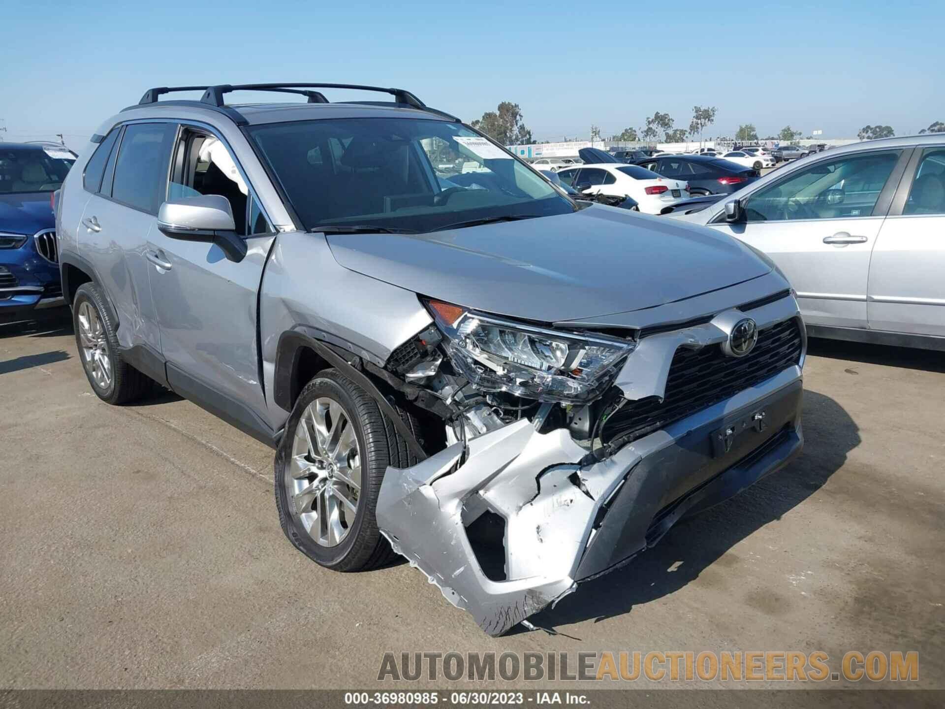 2T3C1RFV0MC139498 TOYOTA RAV4 2021