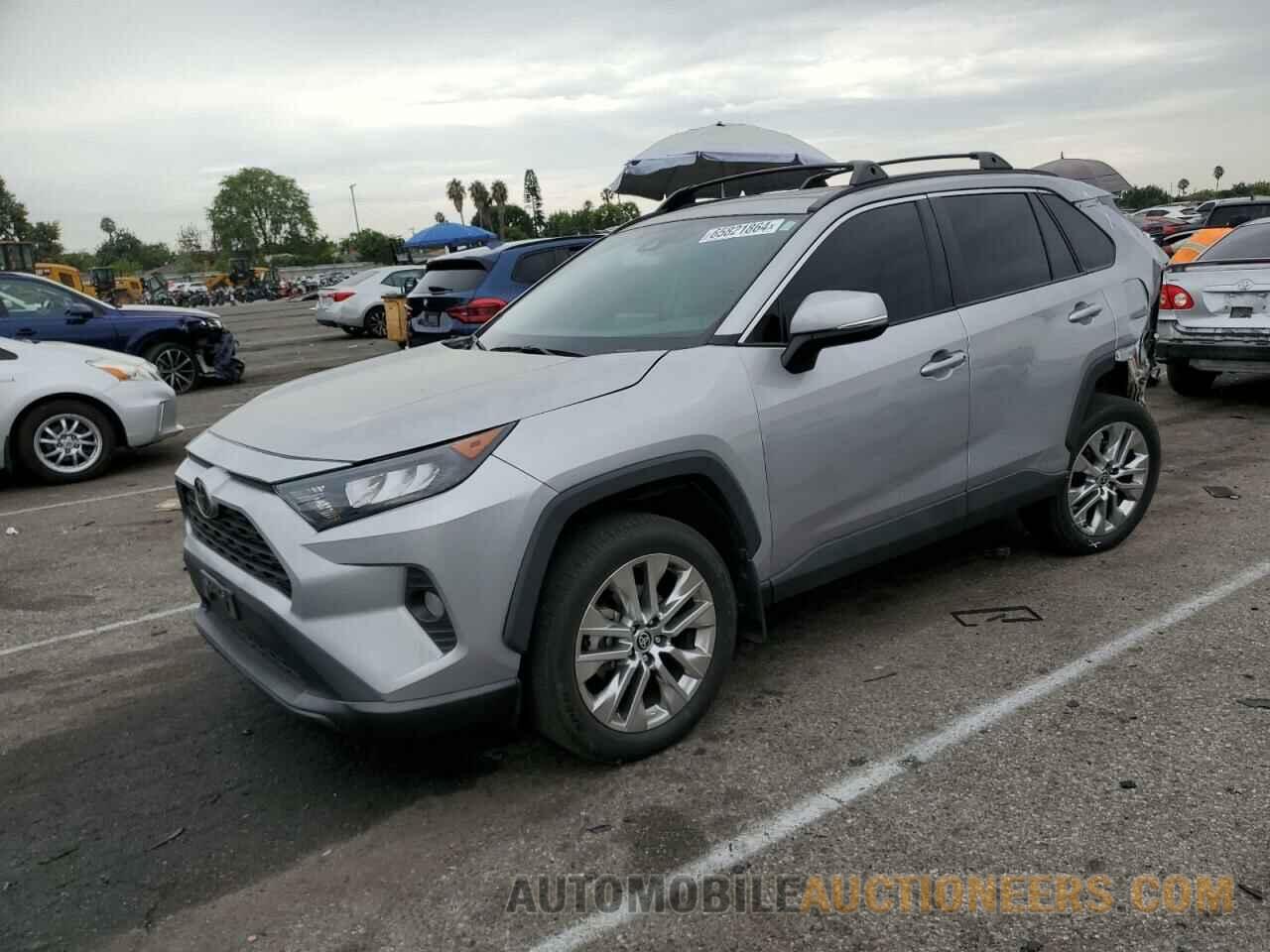 2T3C1RFV0MC163686 TOYOTA RAV4 2021