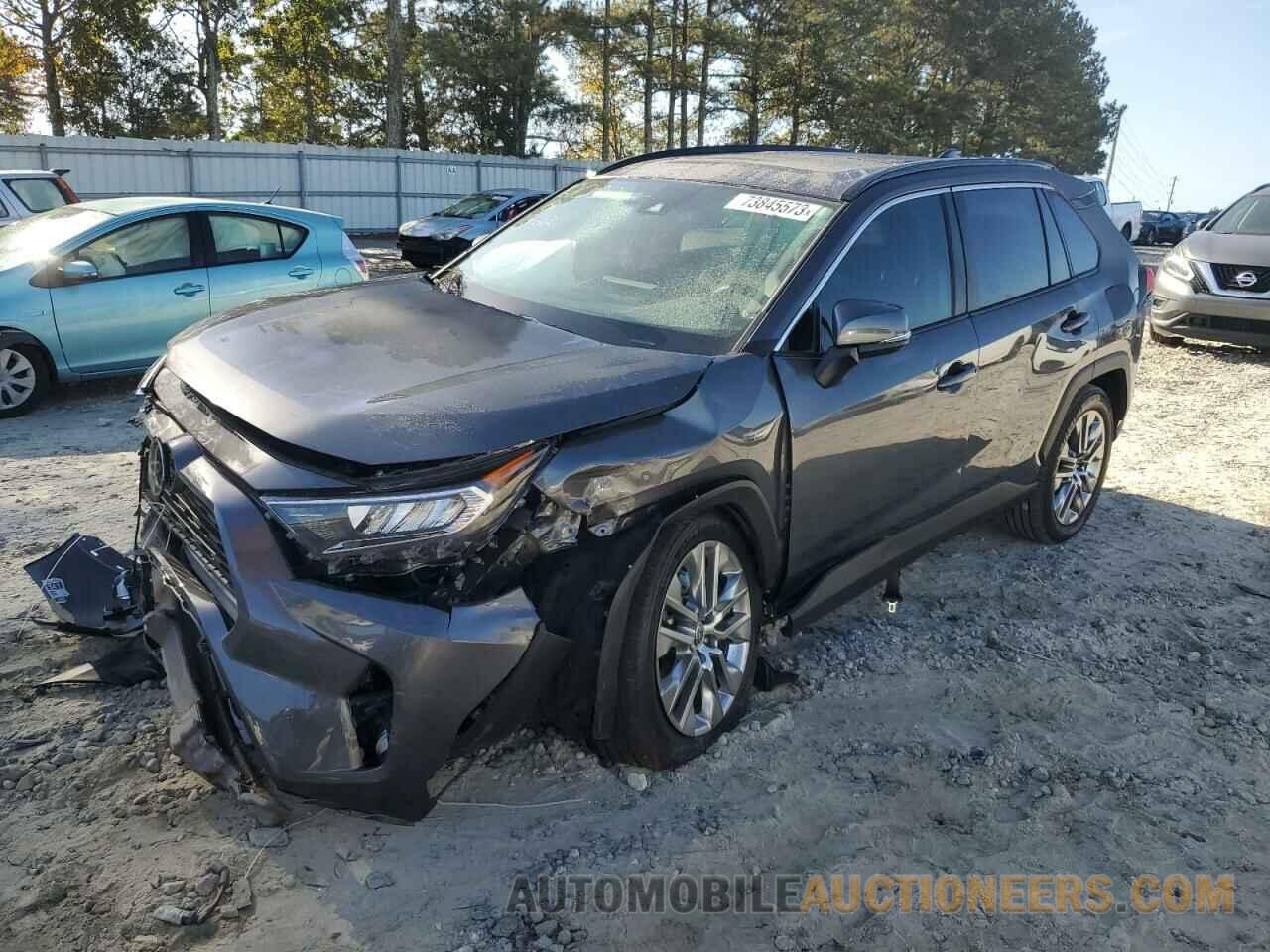 2T3C1RFV0MC172002 TOYOTA RAV4 2021