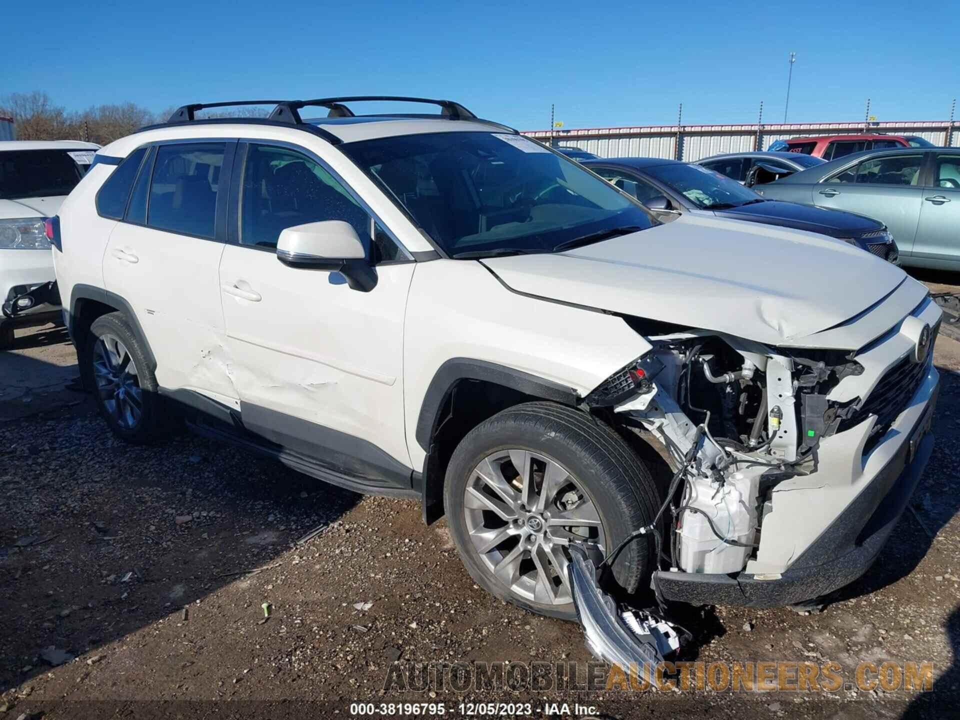 2T3C1RFV0MW123834 TOYOTA RAV4 2021