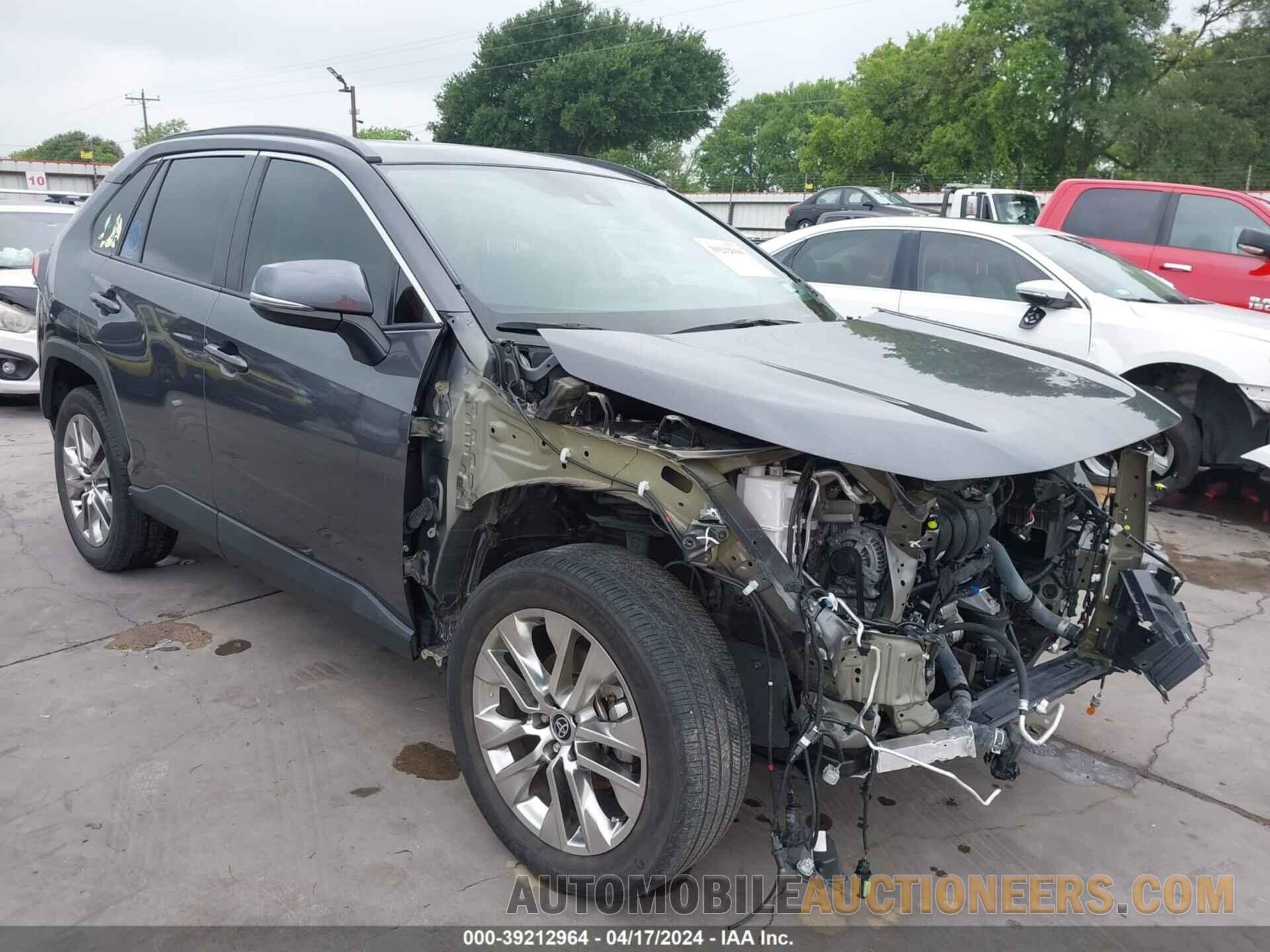 2T3C1RFV0MW156560 TOYOTA RAV4 2021