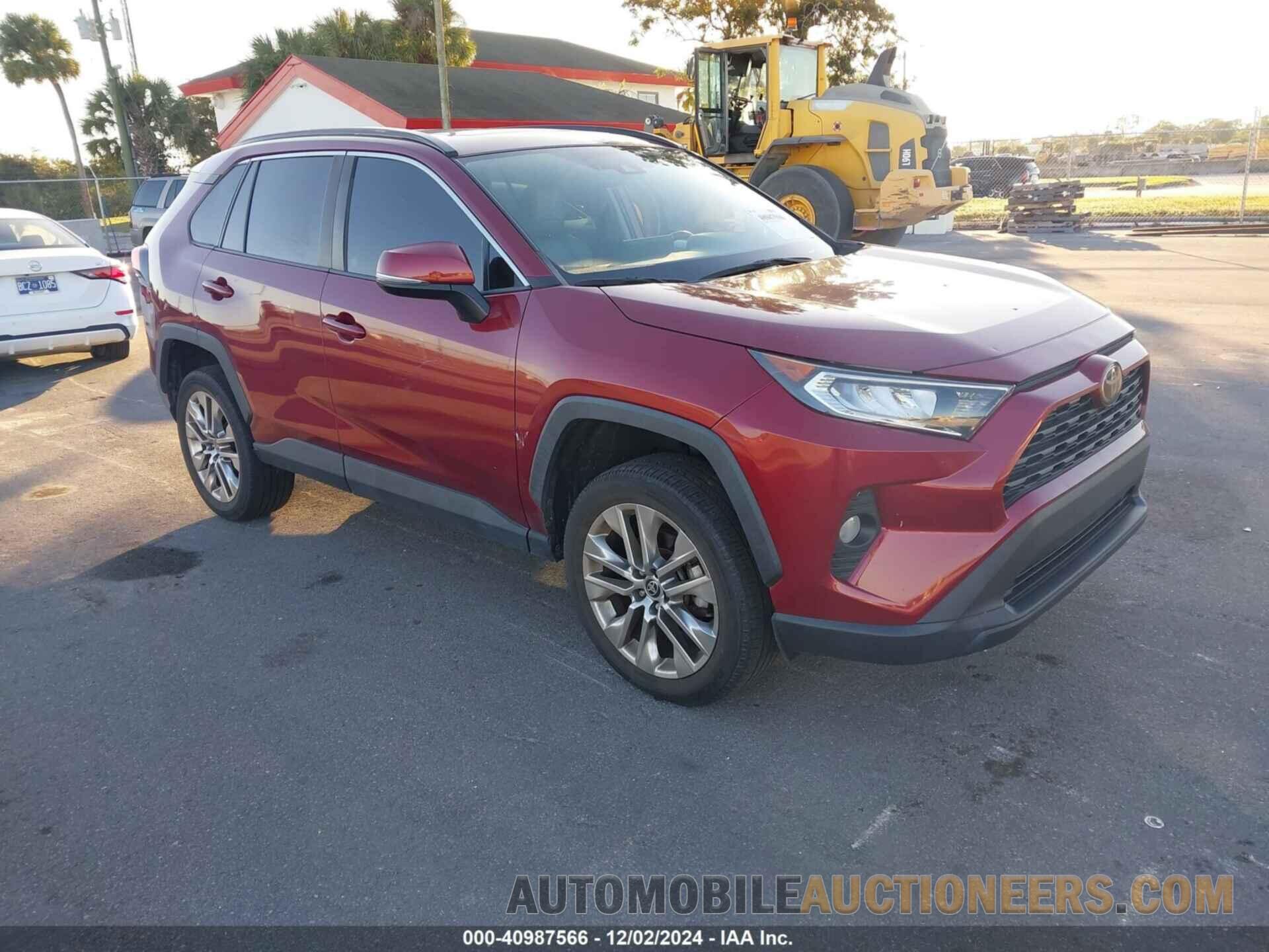 2T3C1RFV0MW157417 TOYOTA RAV4 2021