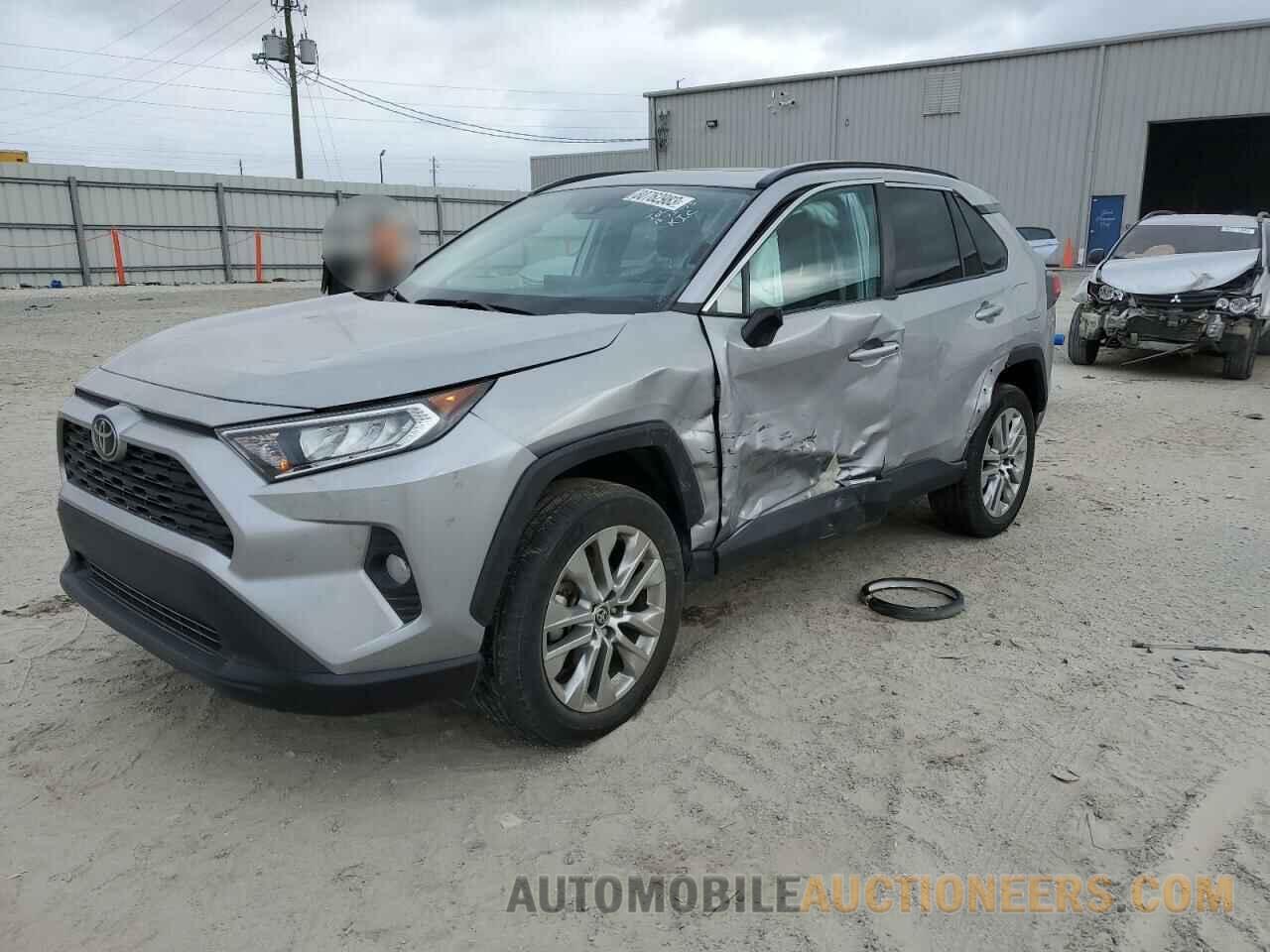 2T3C1RFV1MC126047 TOYOTA RAV4 2021