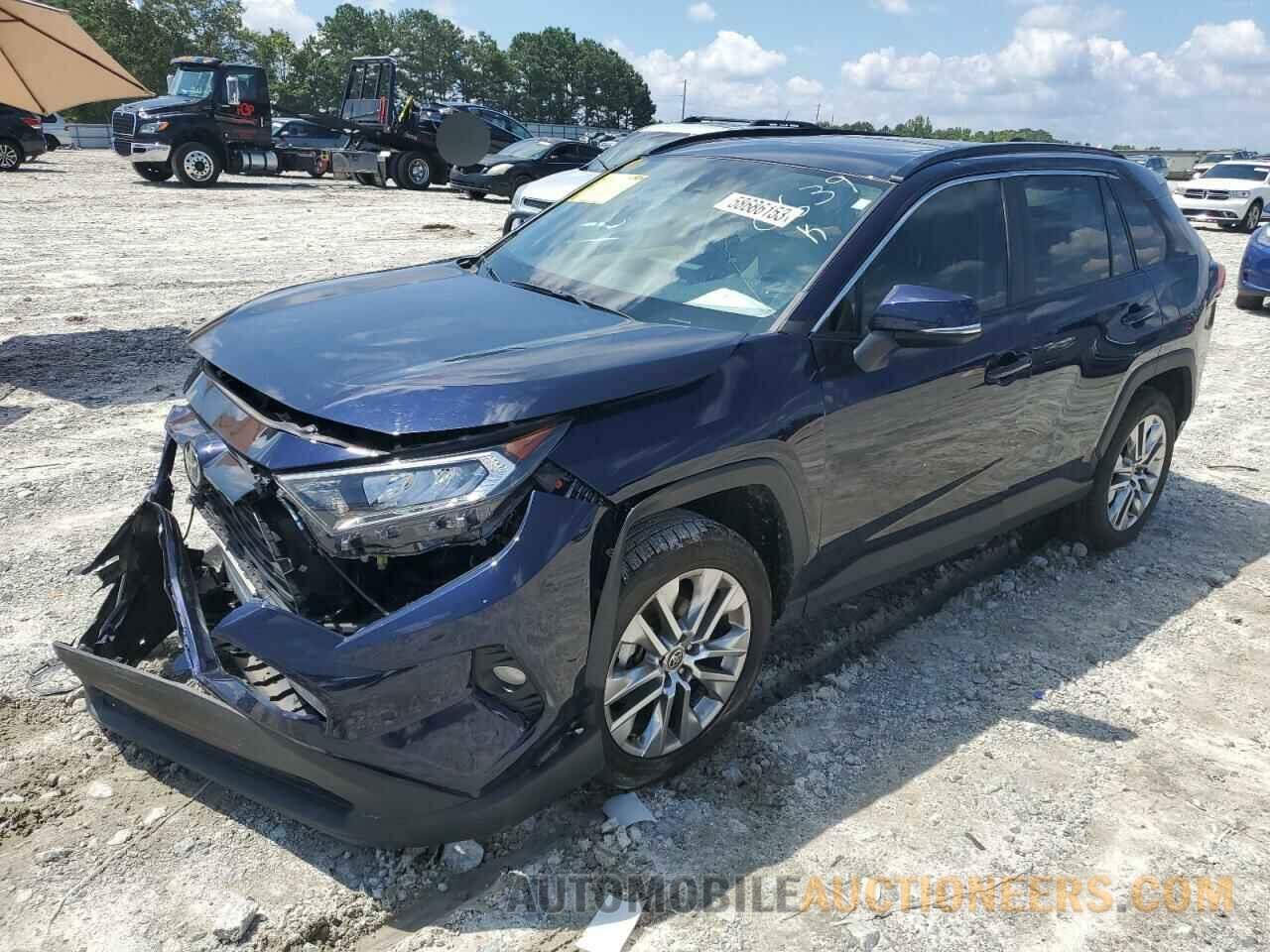 2T3C1RFV1MW180639 TOYOTA RAV4 2021