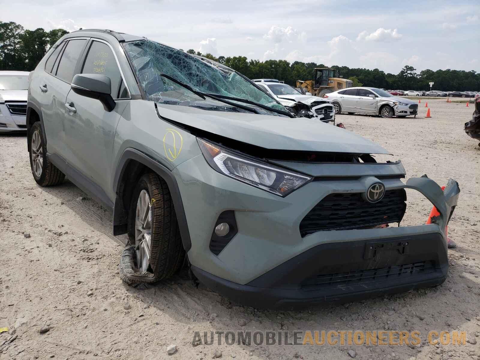 2T3C1RFV2KW033422 TOYOTA RAV4 2019