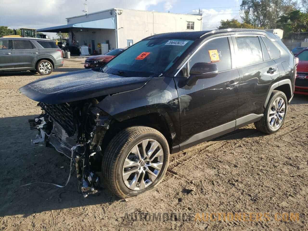 2T3C1RFV2MC171143 TOYOTA RAV4 2021