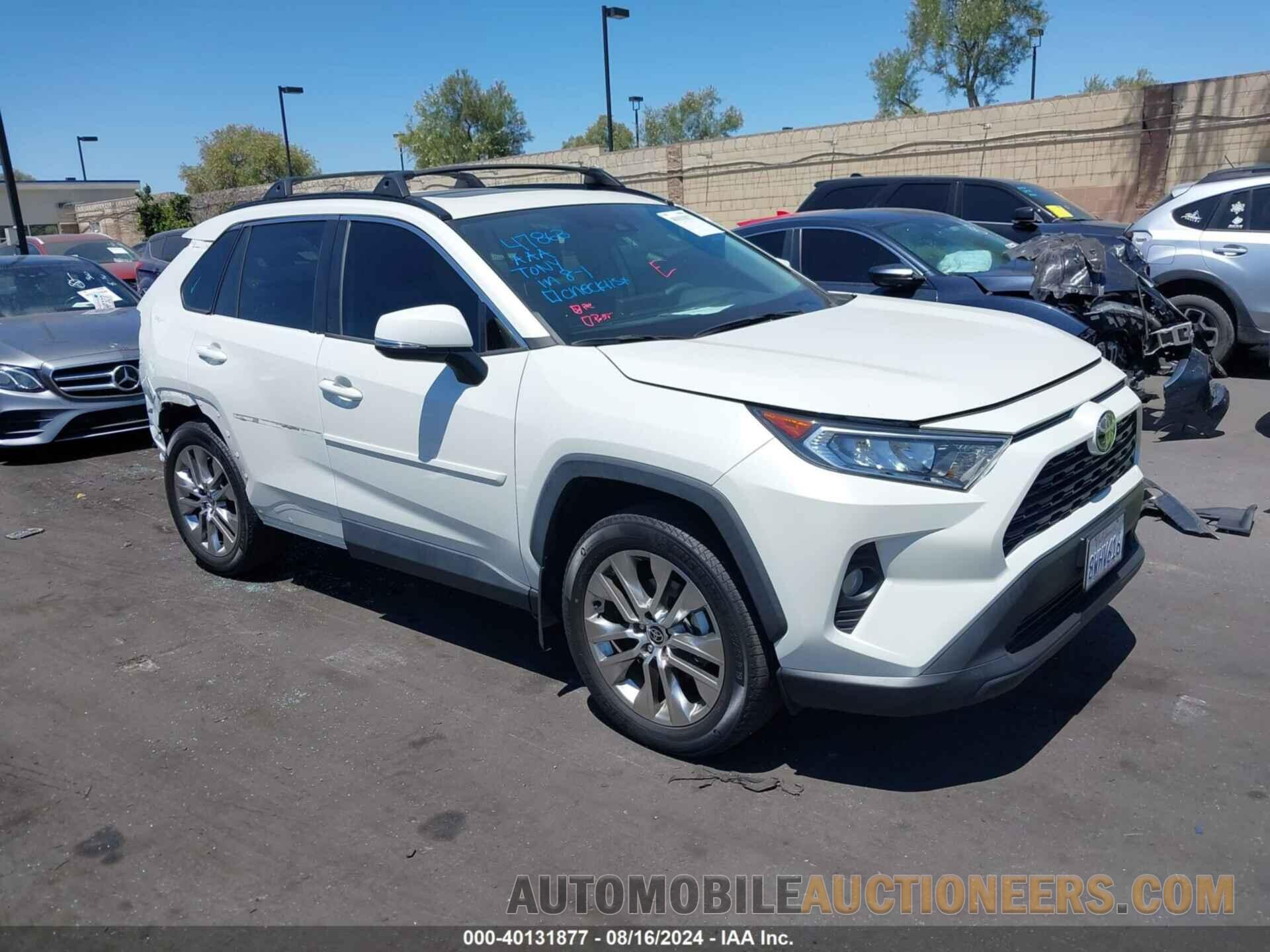 2T3C1RFV2MW147570 TOYOTA RAV4 2021