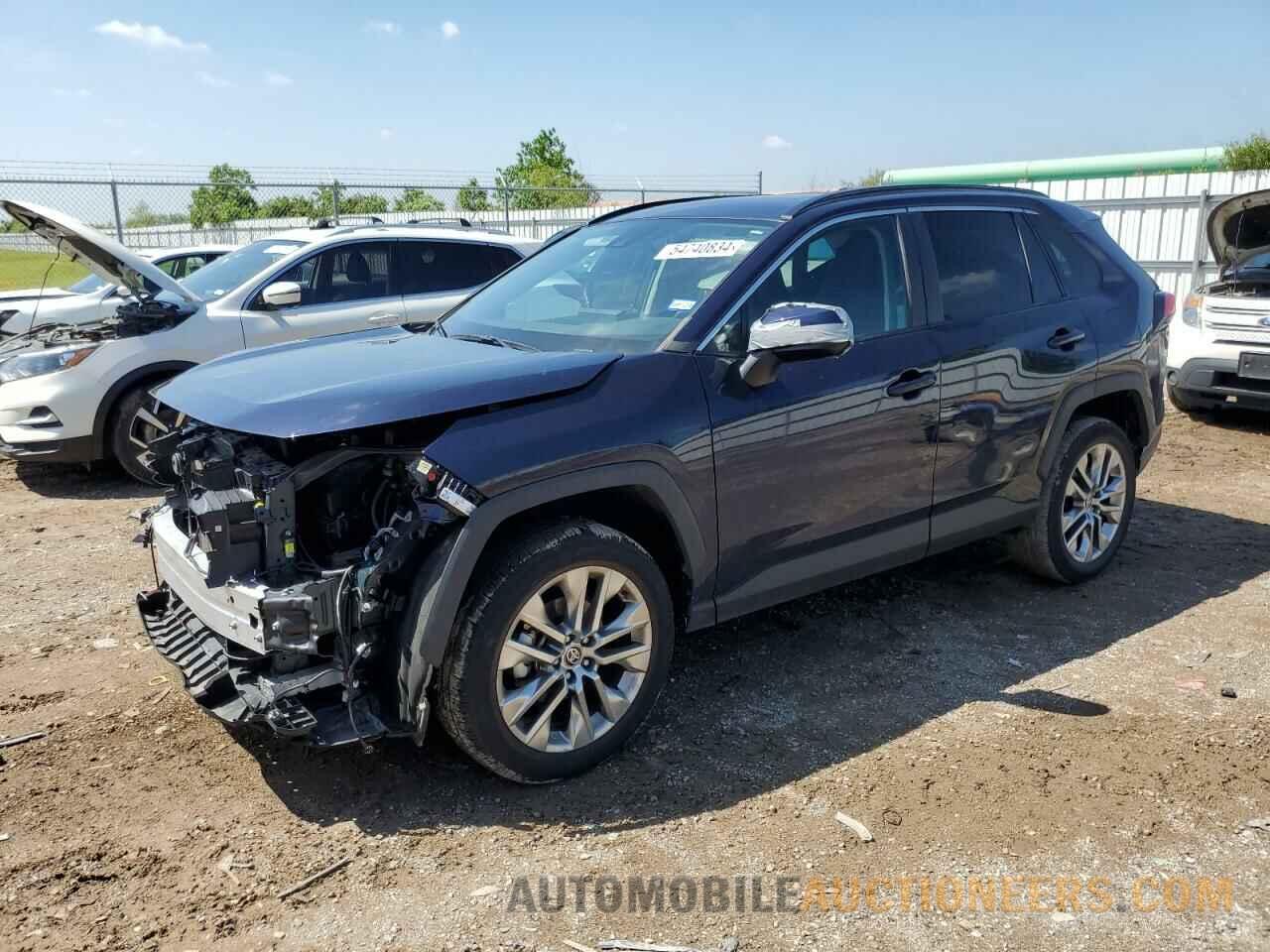 2T3C1RFV2MW152560 TOYOTA RAV4 2021