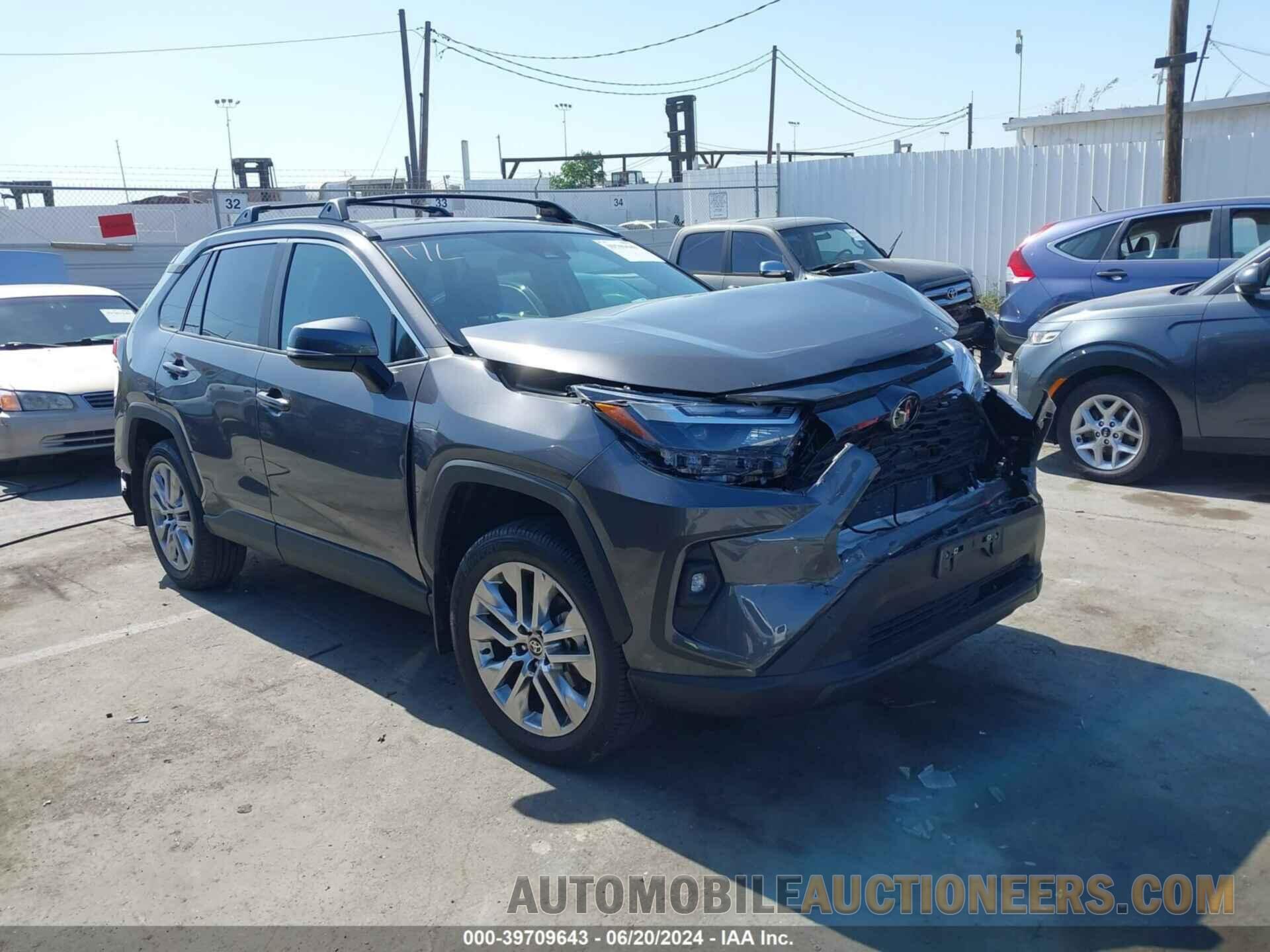 2T3C1RFV2RW303677 TOYOTA RAV4 2024