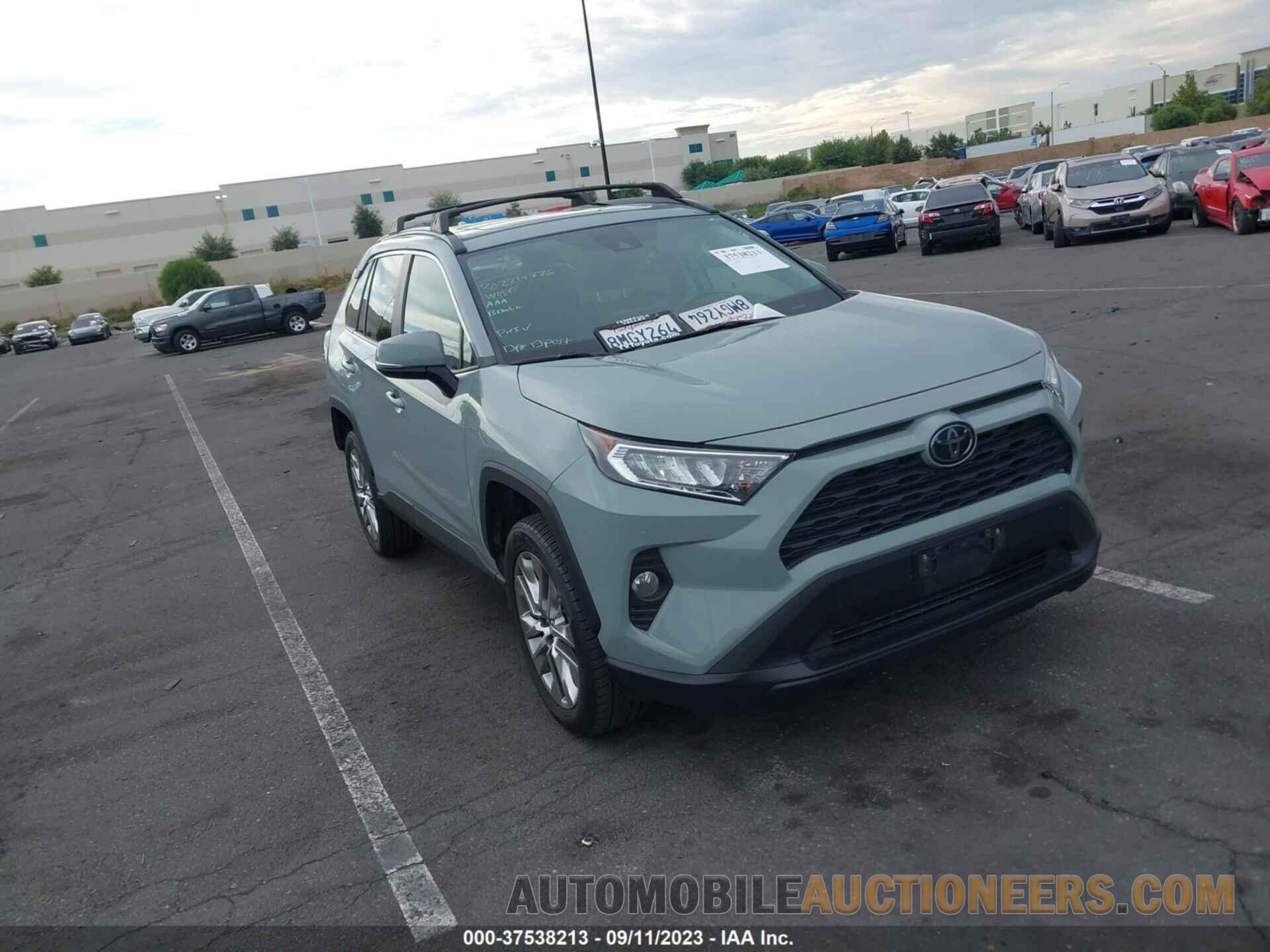 2T3C1RFV3KC021748 TOYOTA RAV4 2019